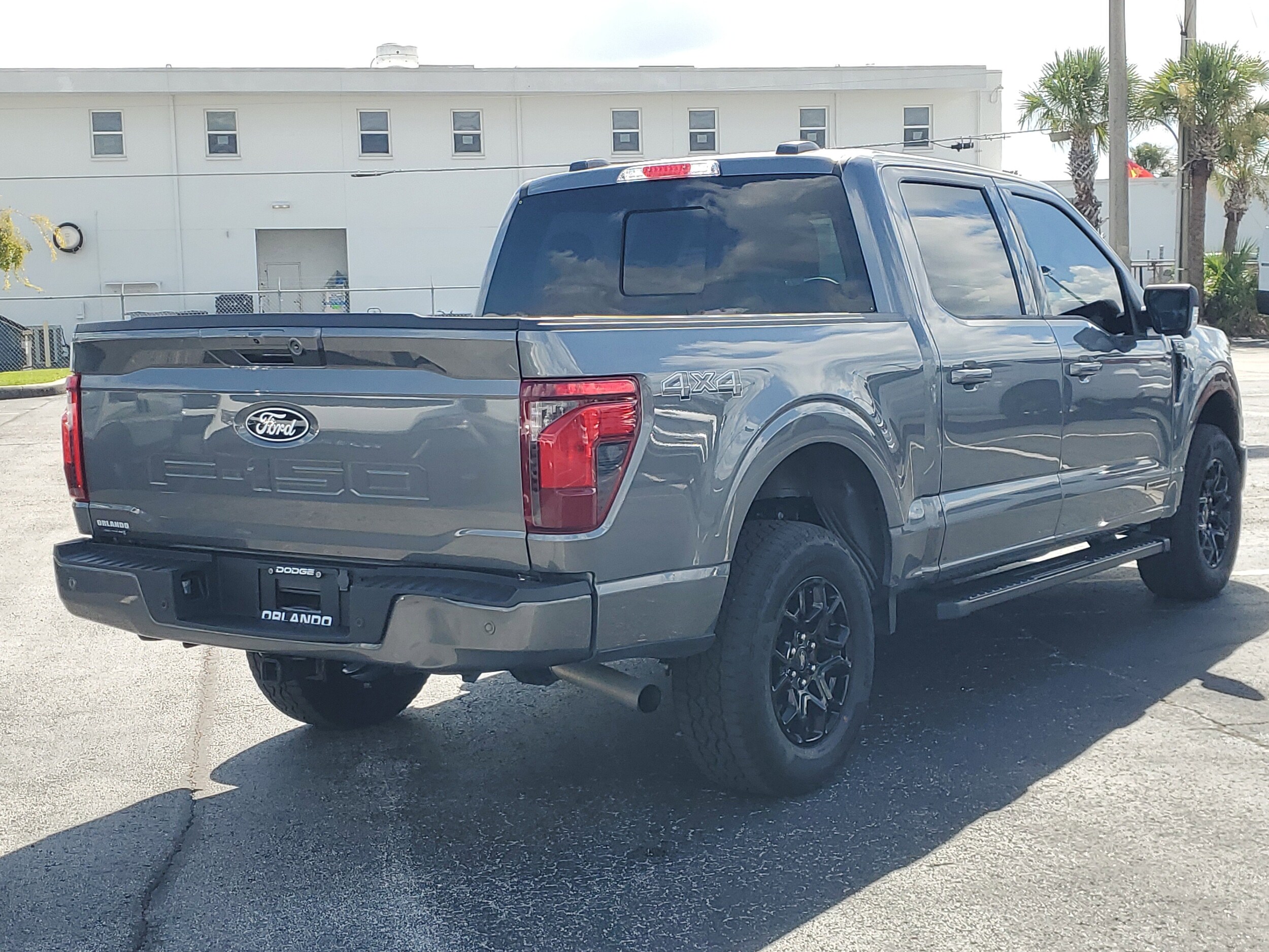 2024 Ford F-150 XLT photo 3