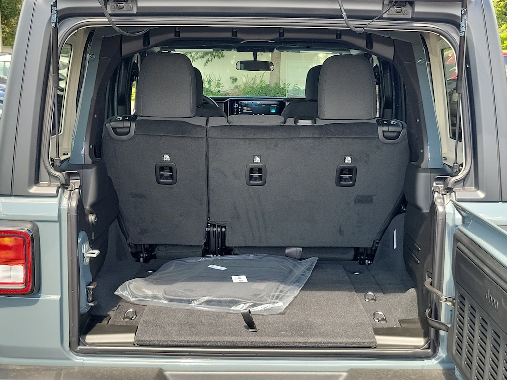 New 2026 Jeep Wrangler Sport Sport Utility