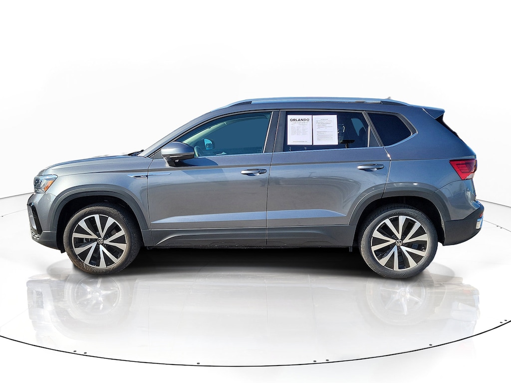 Used 2023 Volkswagen Taos SE SE FWD