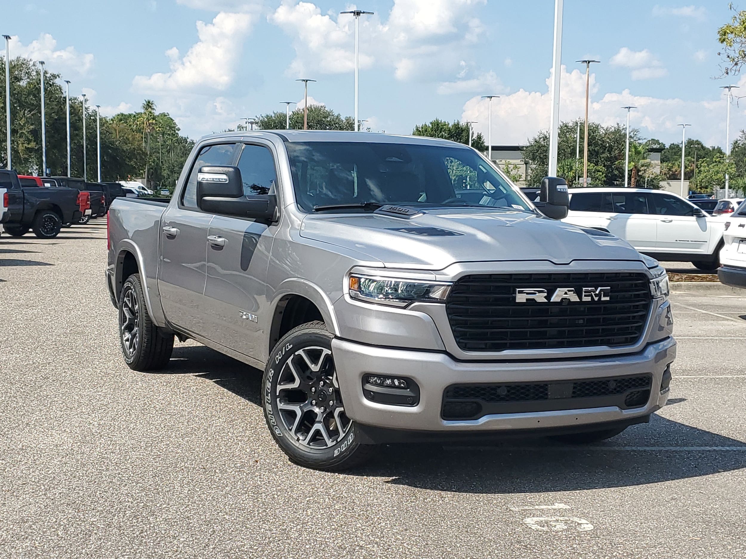 2026 RAM Ram 1500 Pickup Laramie's photo