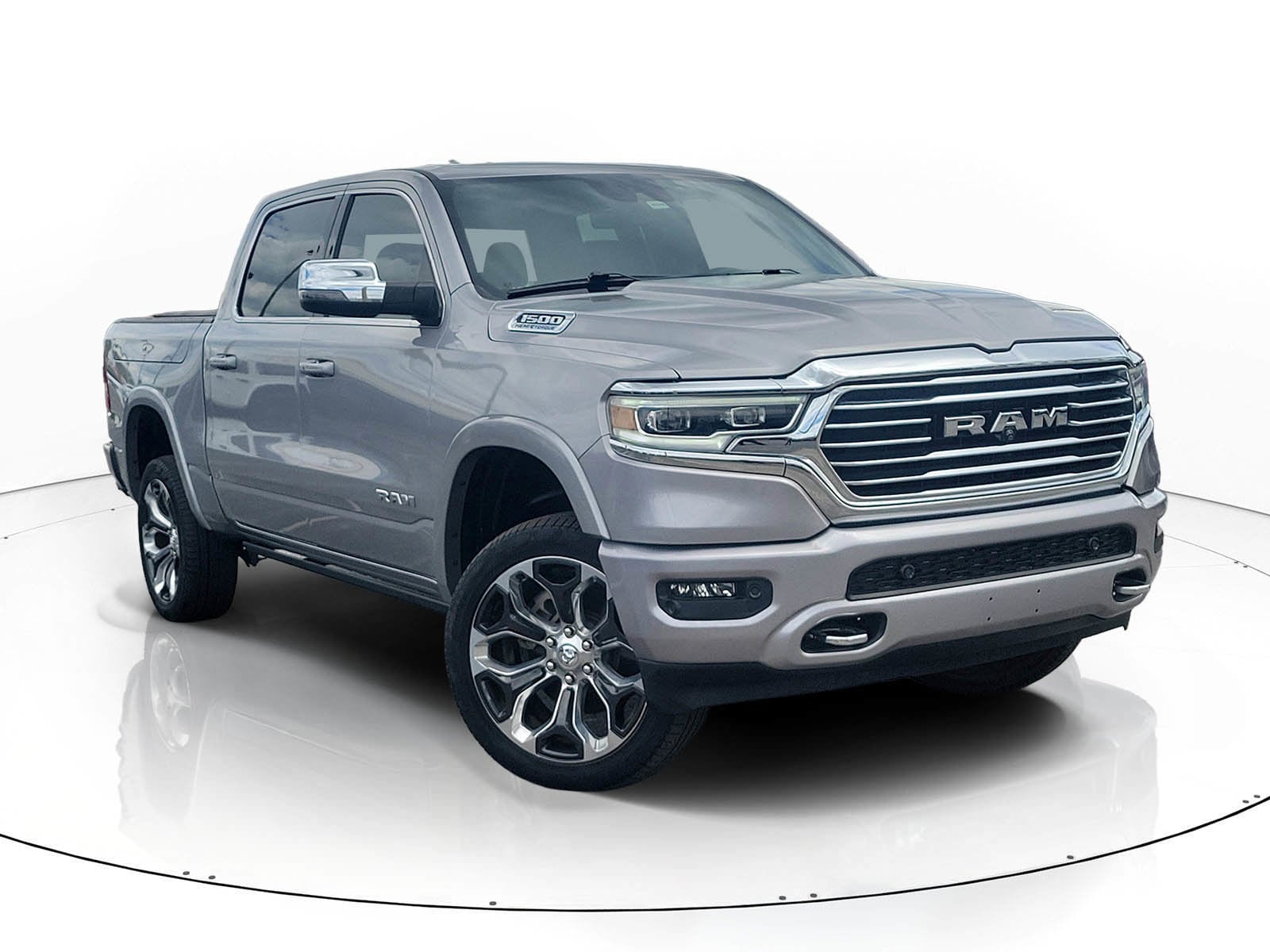 2023 RAM 1500 Longhorn 4x4 Crew Cab 5'7's photo