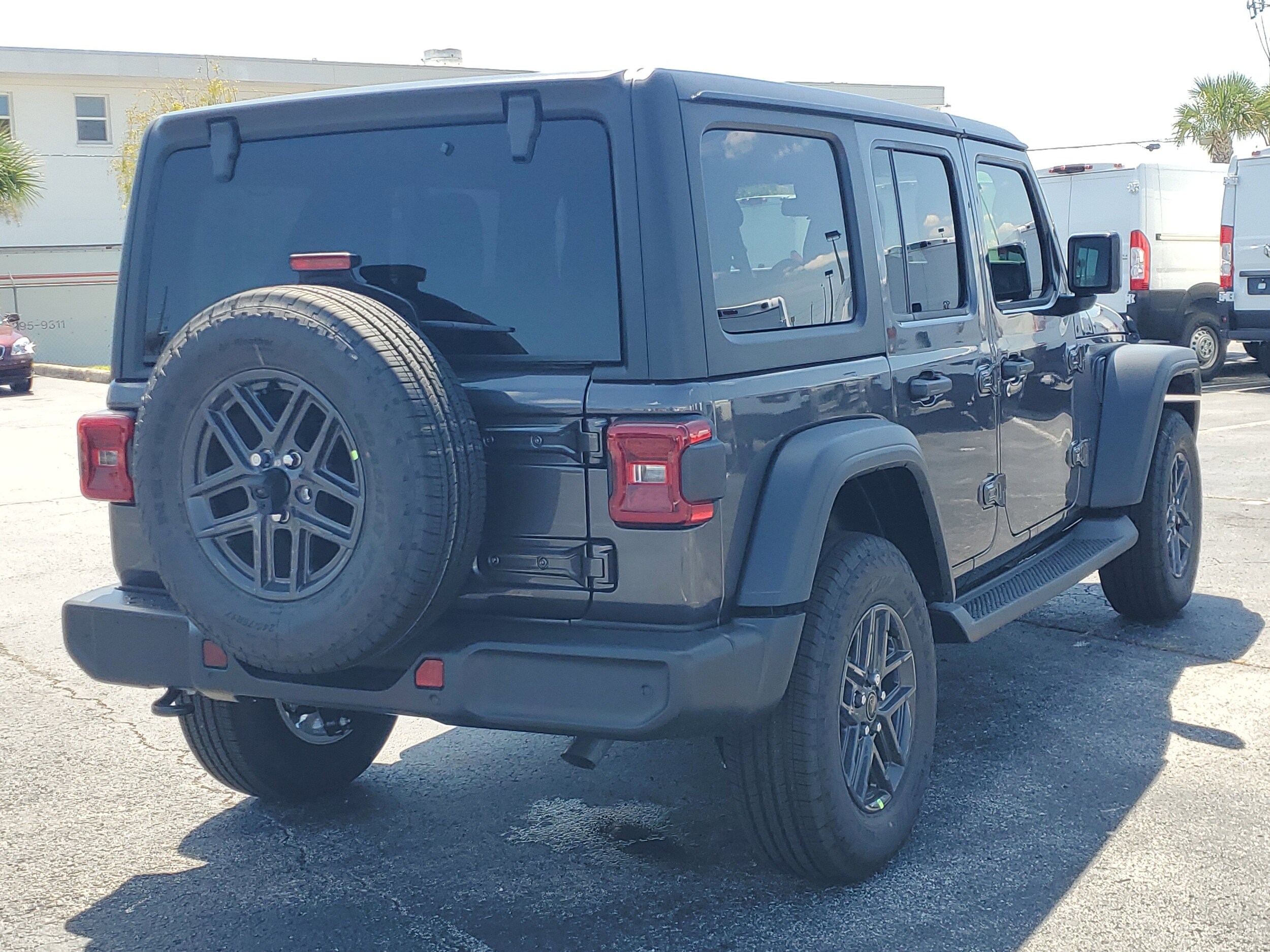 2025 Jeep Wrangler Sport S photo 3