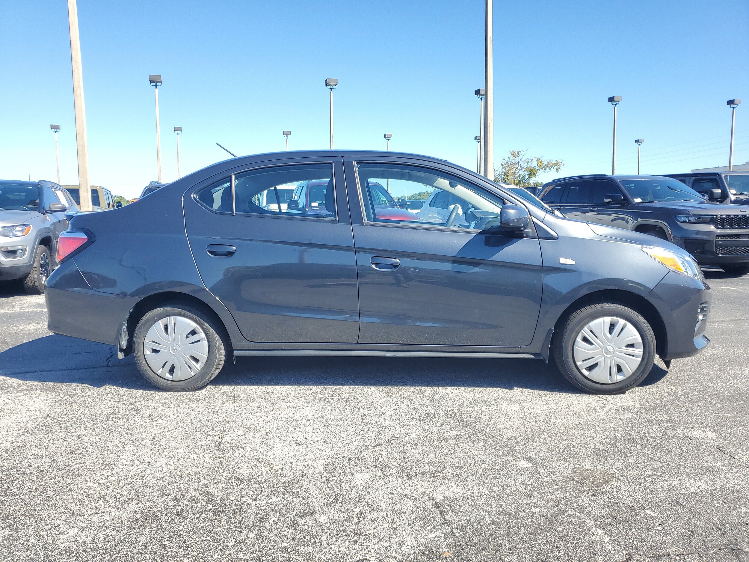 2024 Mitsubishi Mirage G4 photo 4