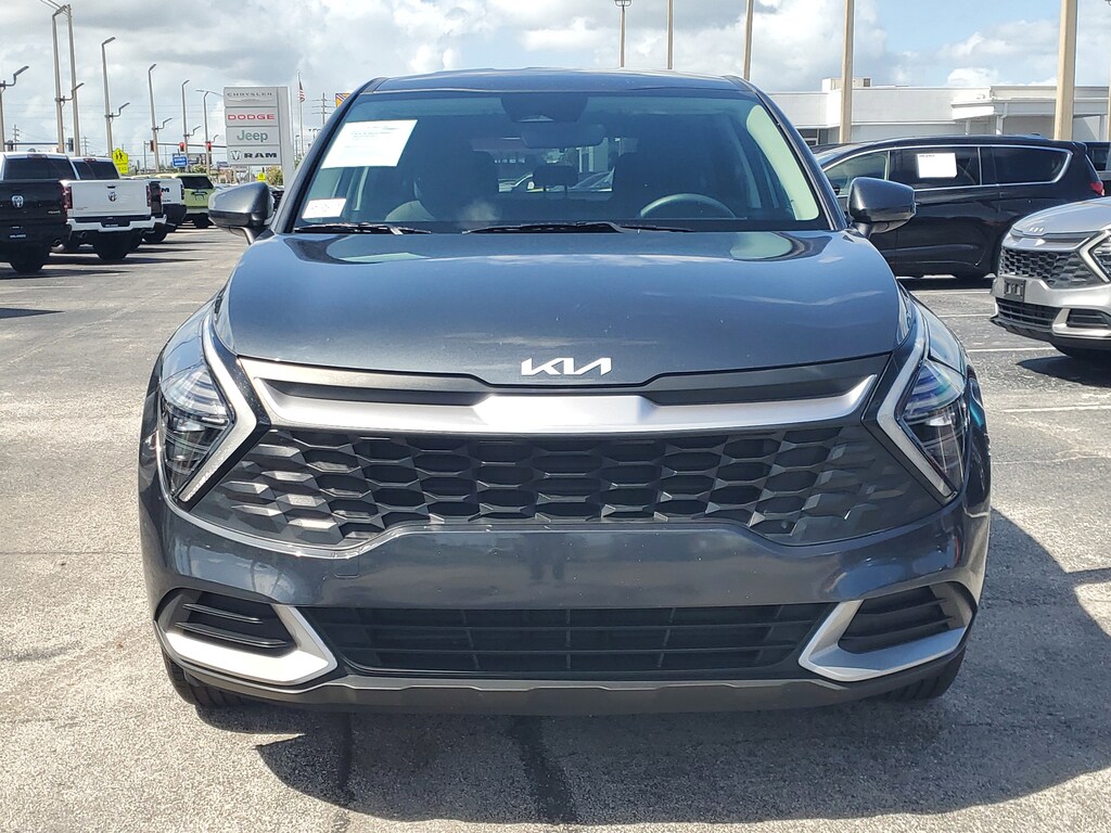 2024 Kia Sportage LX photo 2