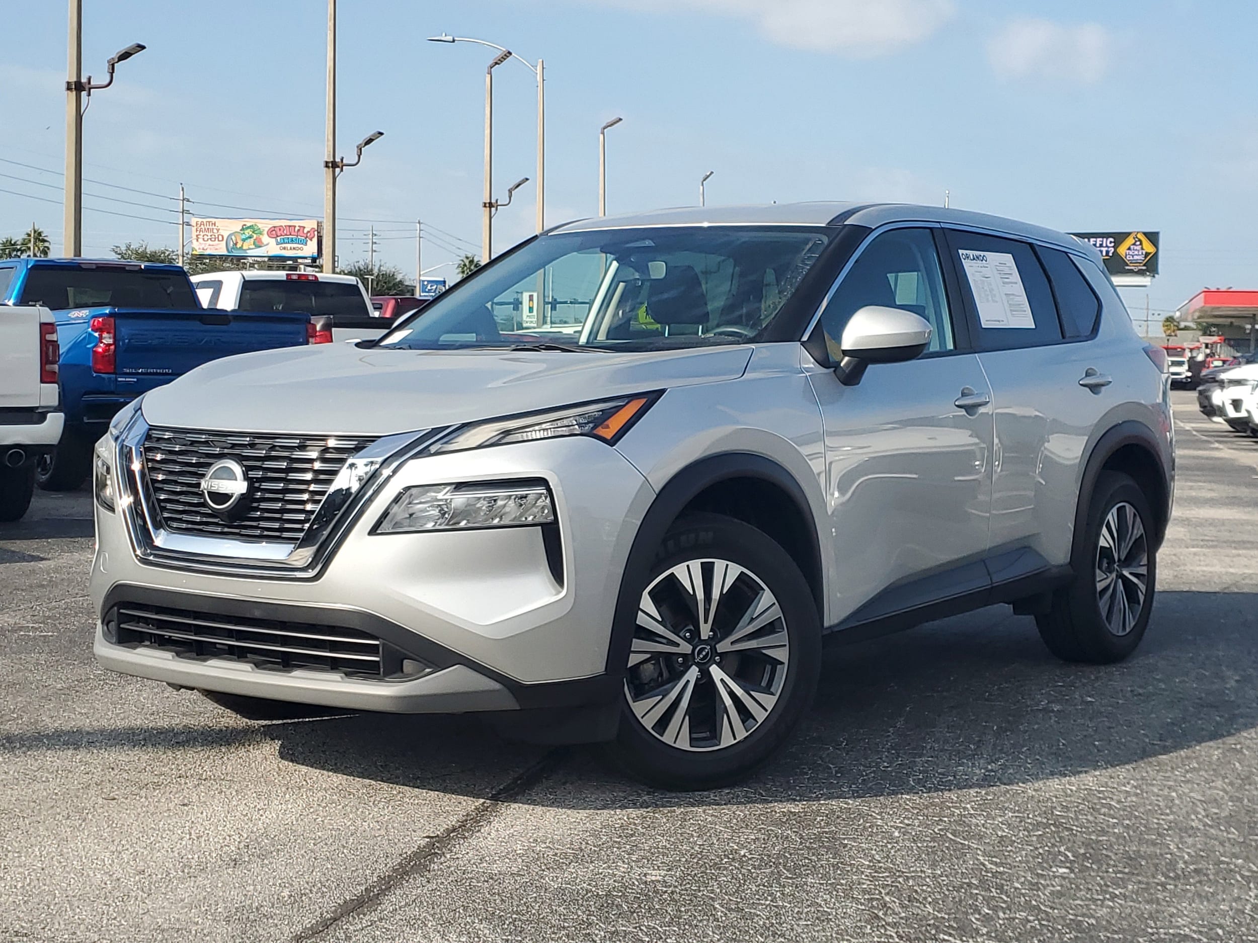 2023 Nissan Rogue SV