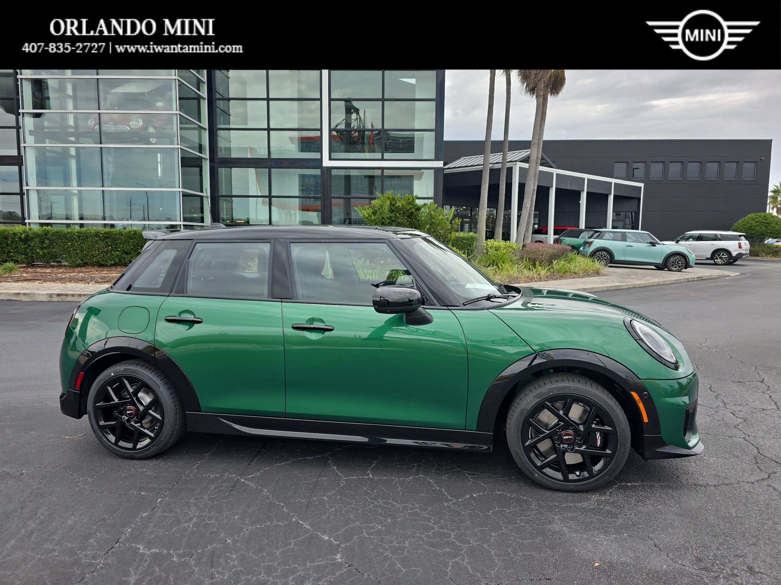 2026 MINI Hardtop 4 Door S's photo