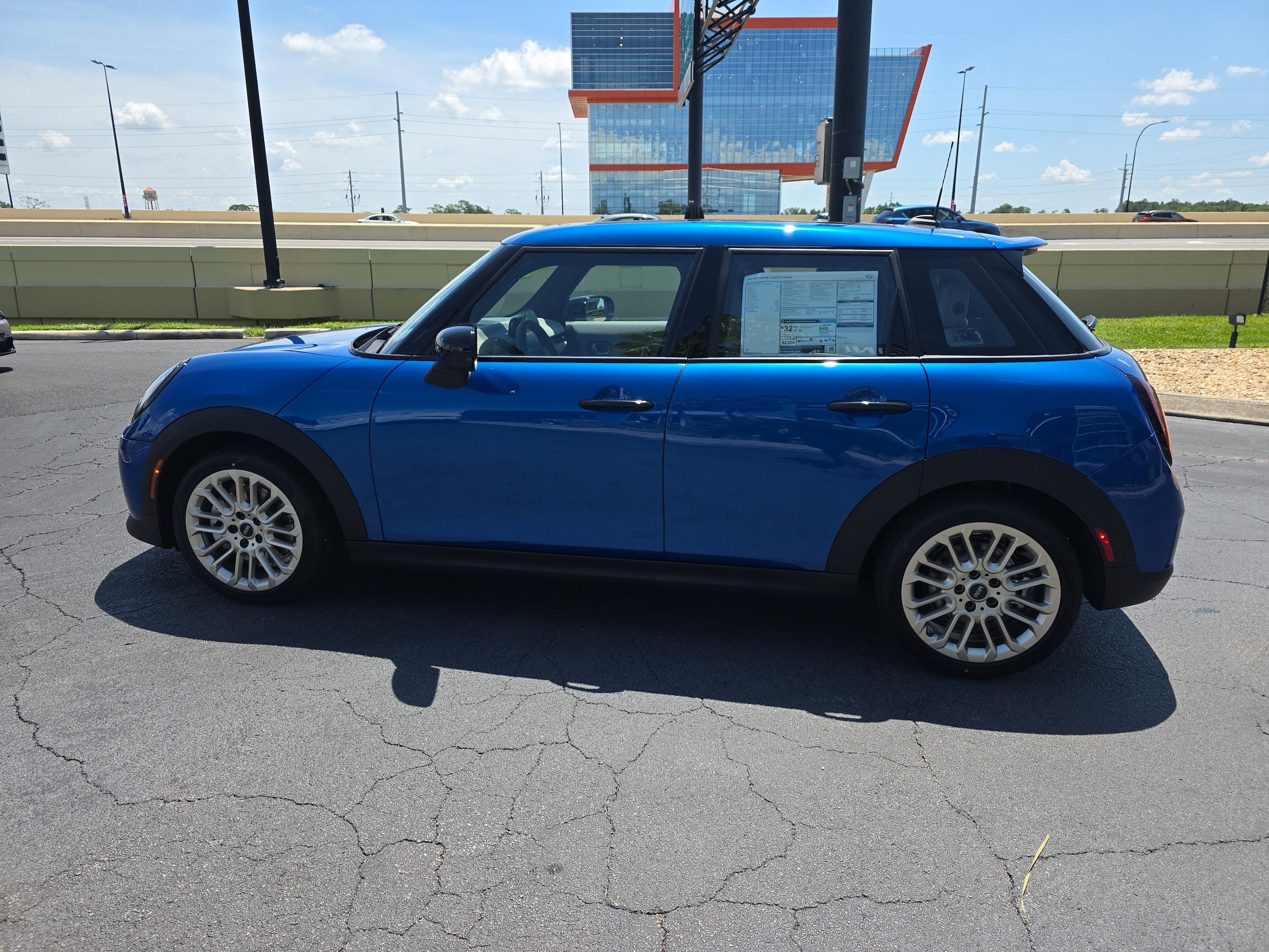 2025 MINI Hardtop 4 Door S - Photo 6