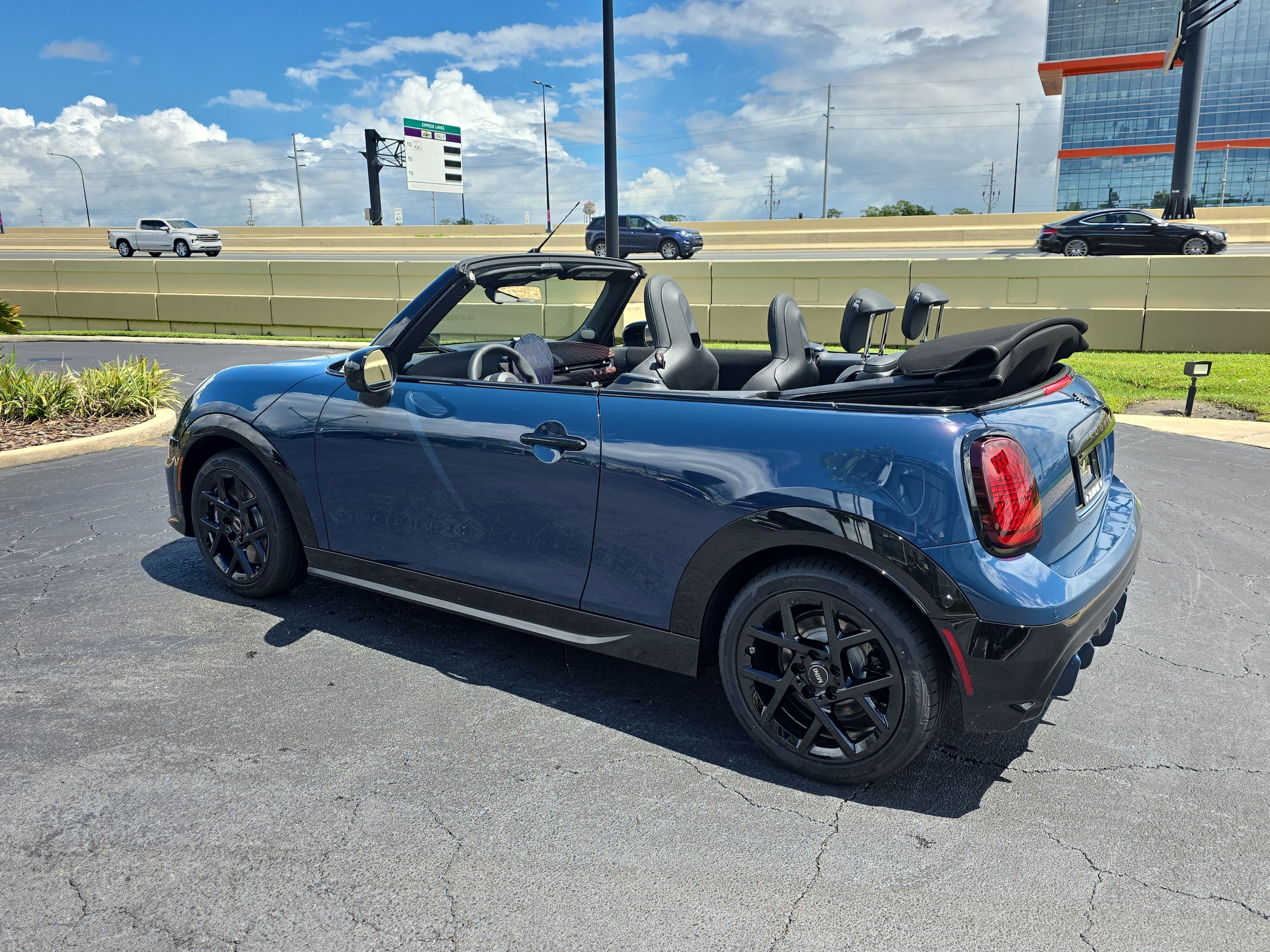2026 MINI Convertible S - Photo 7