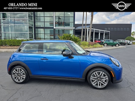 2025 MINI Signature Plus Hardtop 2 Door Hatchback