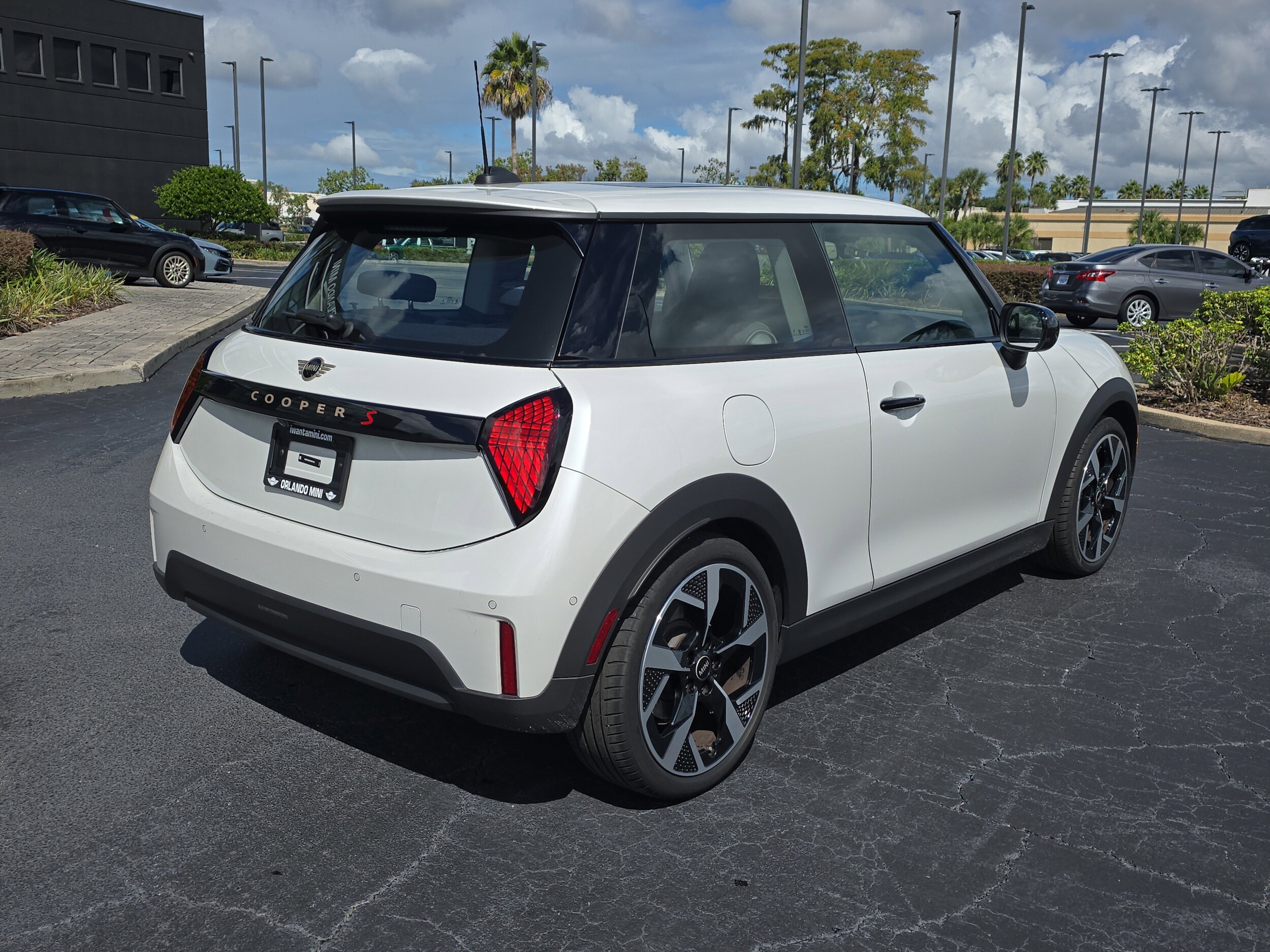 2025 Mini Cooper 2 Door Hardtop S photo 3