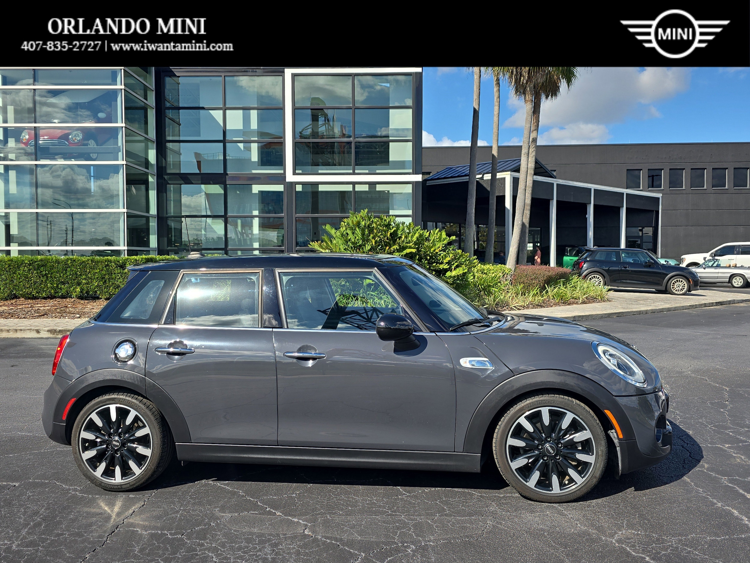 2017 MINI Cooper