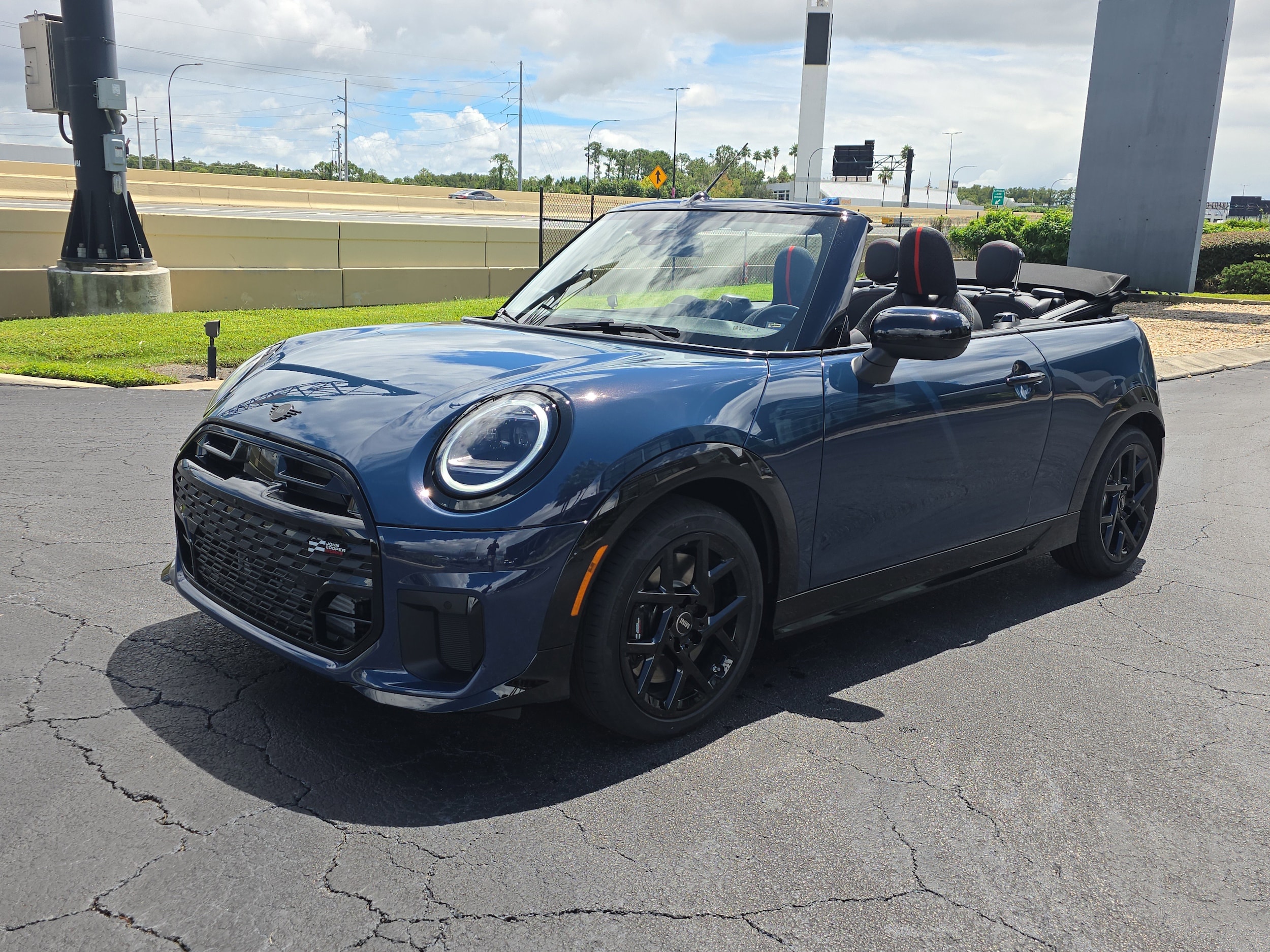 2026 MINI Convertible S - Photo 8