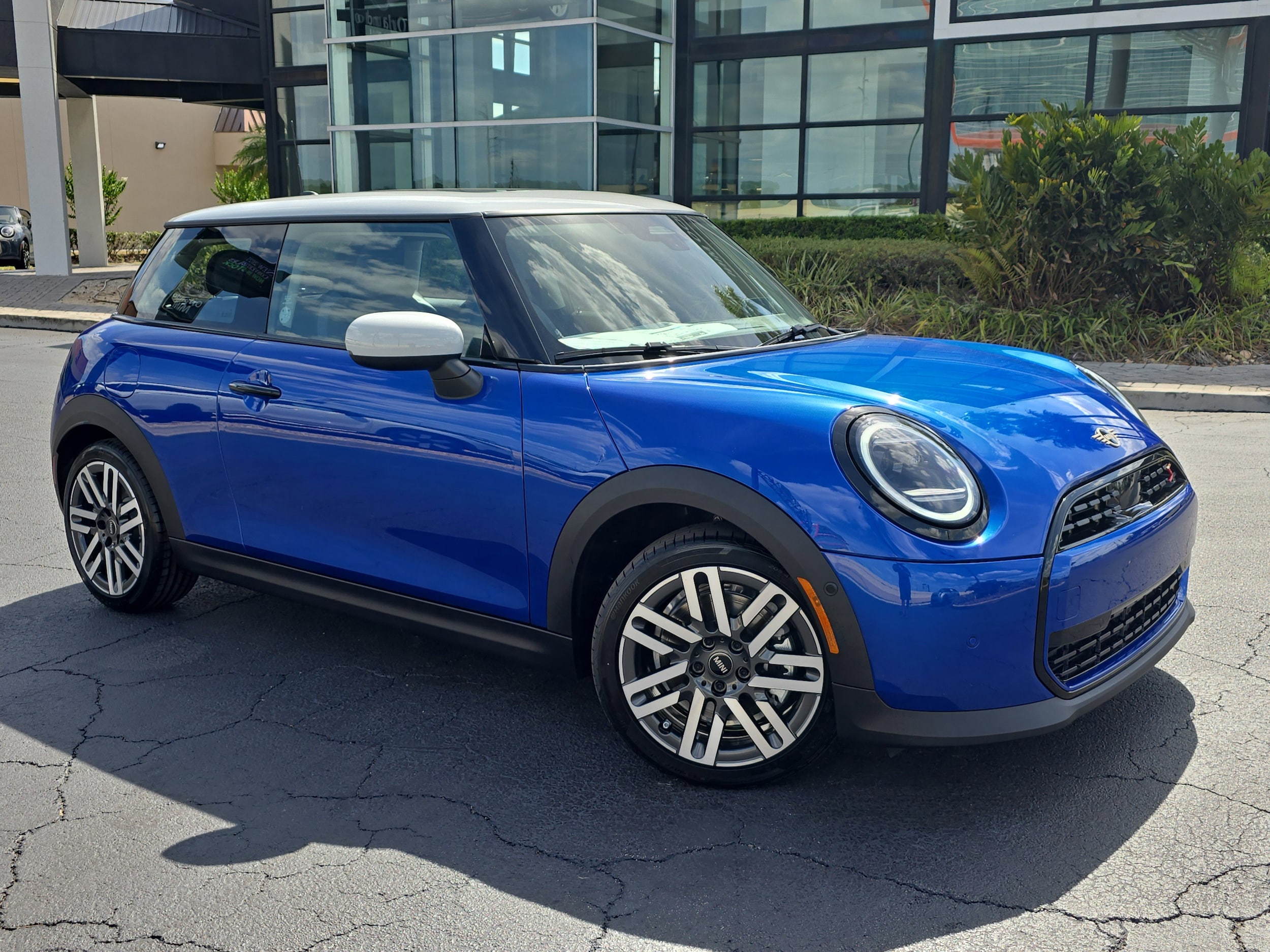 2025 MINI Hardtop 2 Door S - Photo 24