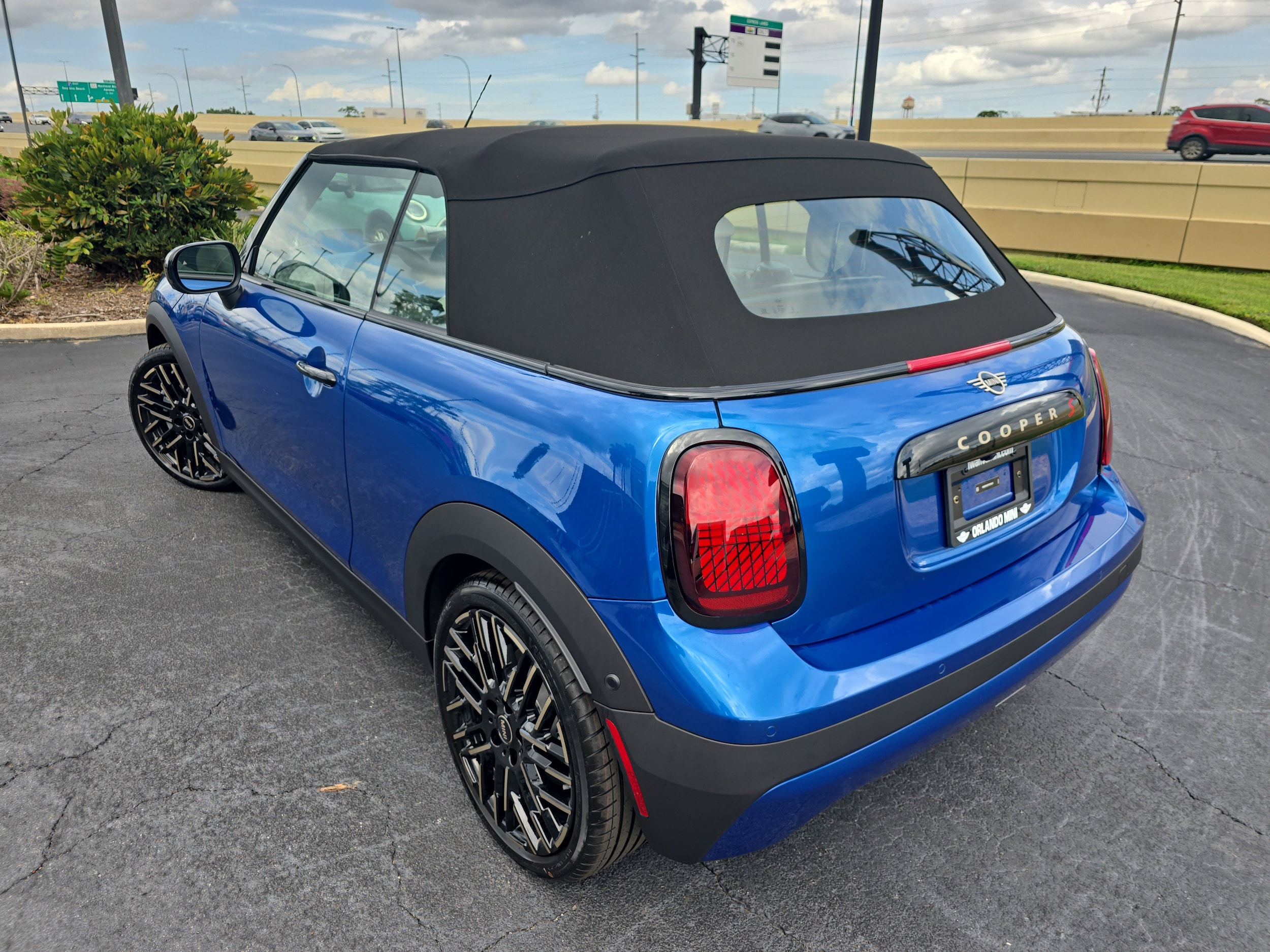 2026 MINI Convertible S - Photo 24