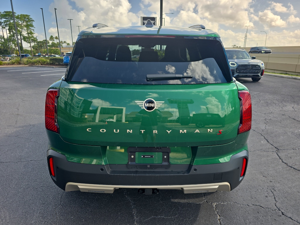 New 2027 MINI Countryman Signature Plus SUV