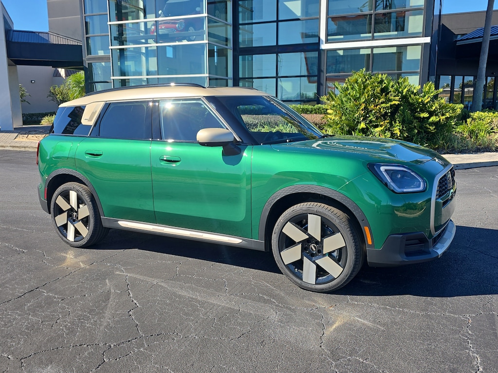 New 2026 MINI Countryman Iconic SUV