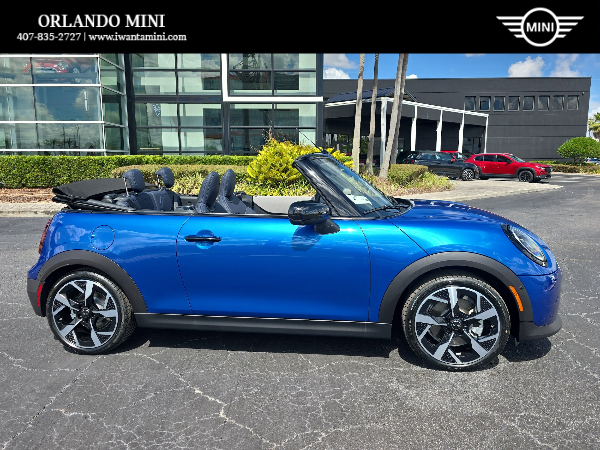 2026 MINI Convertible Cooper S's photo
