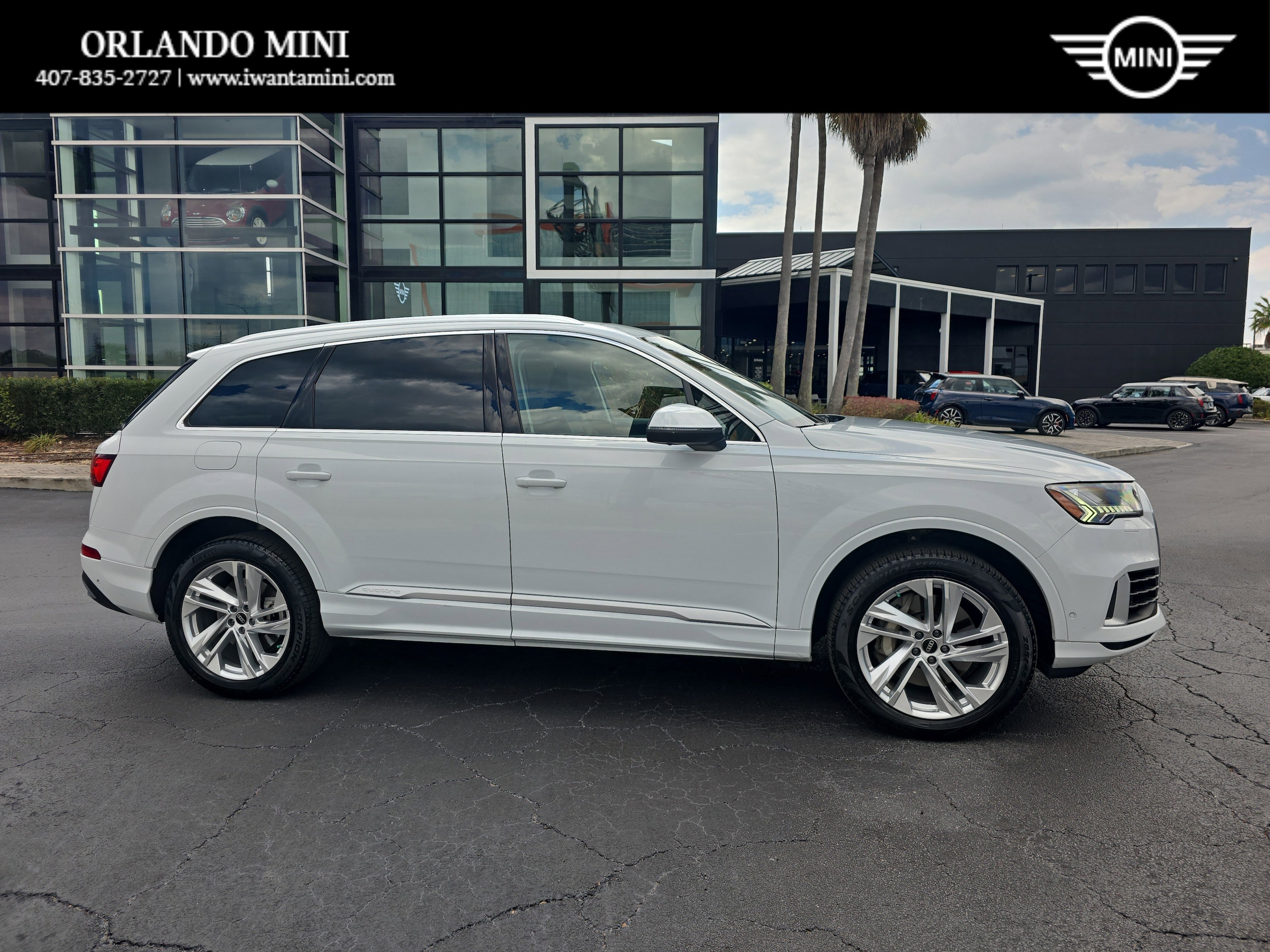 2023 Audi Q7 55 Premium quattro Tiptronic's photo