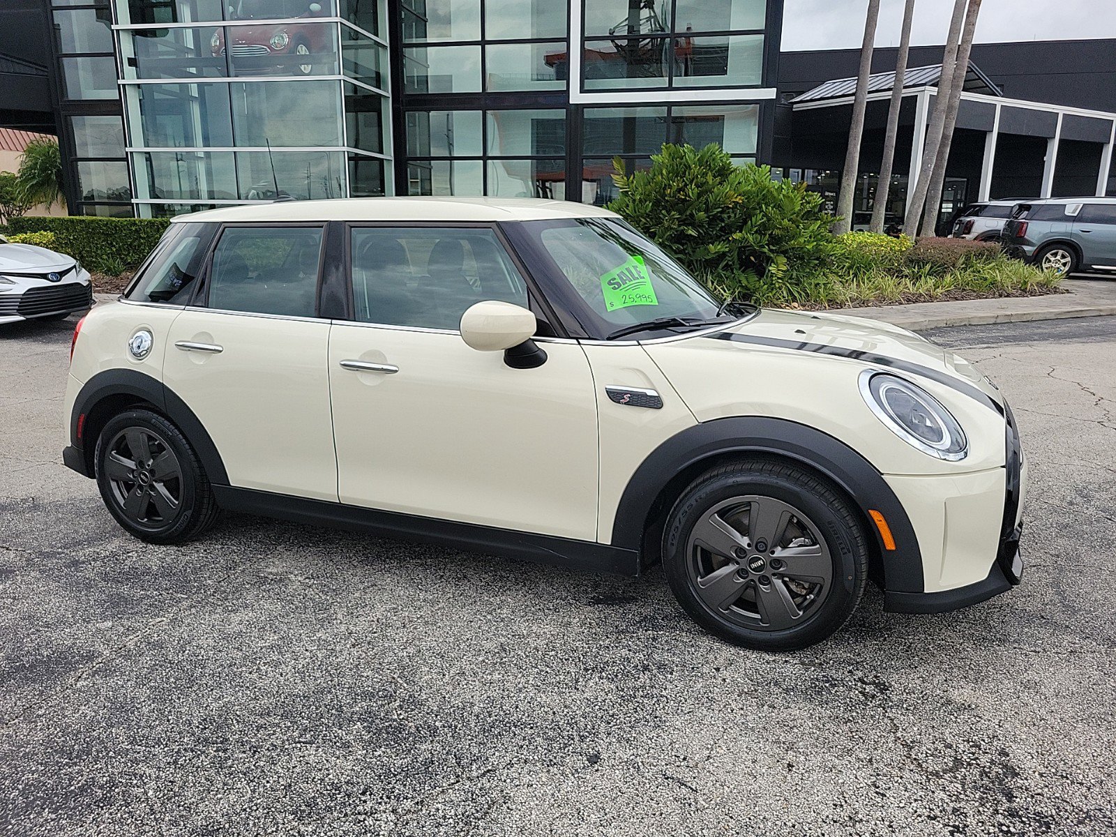 Used 2022 MINI Hardtop 4 Door S with VIN WMW53DK05N2R17025 for sale in Orlando, FL