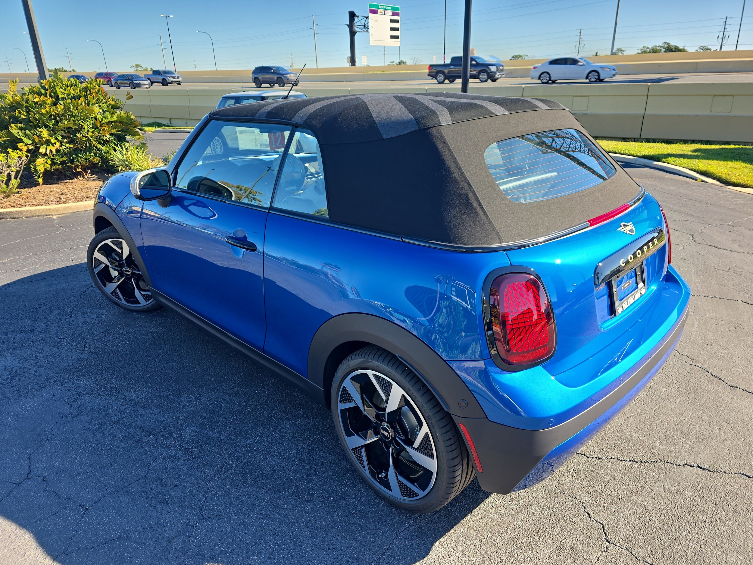 2026 MINI Convertible Base - Photo 23