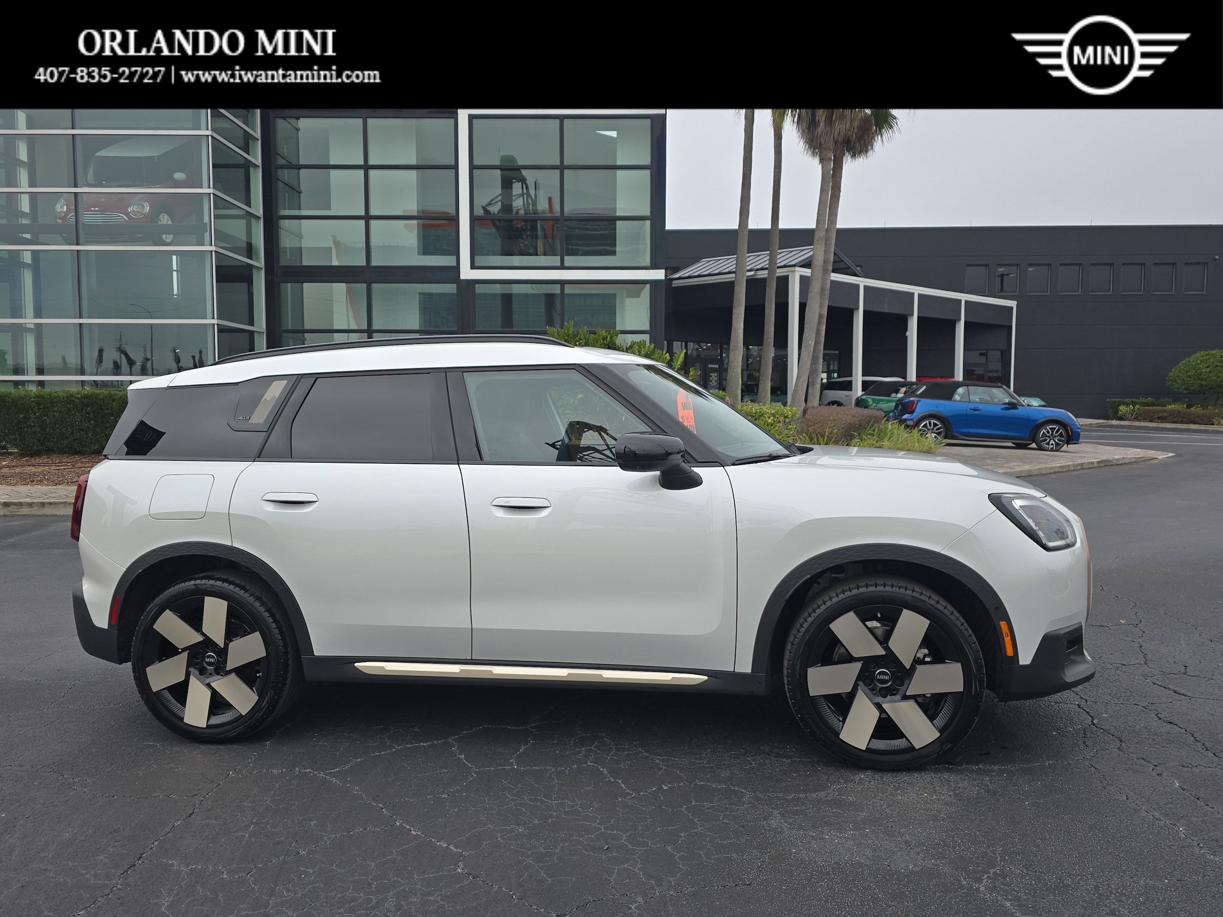 2025 MINI Countryman S's photo