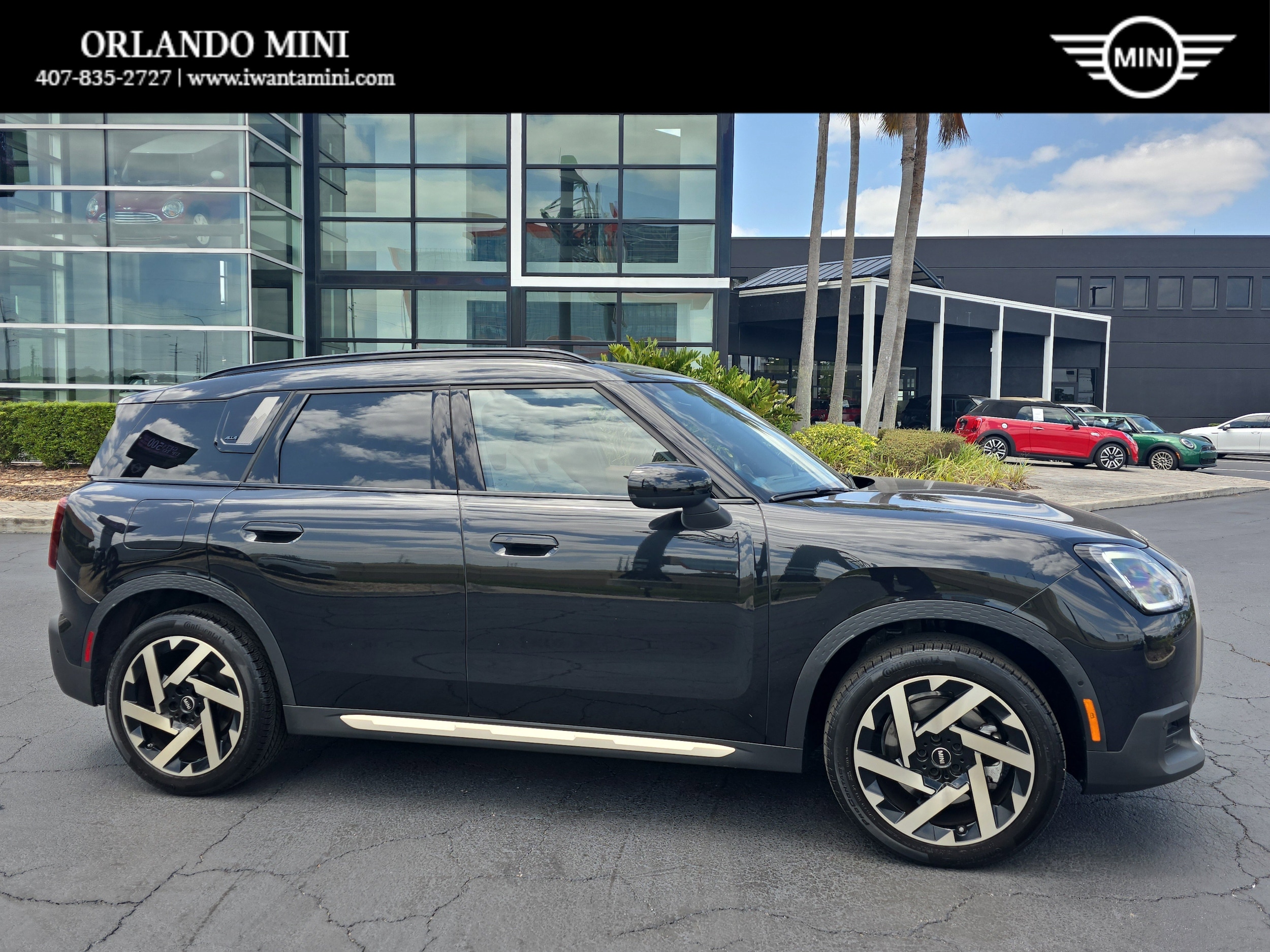 2025 MINI Countryman S's photo
