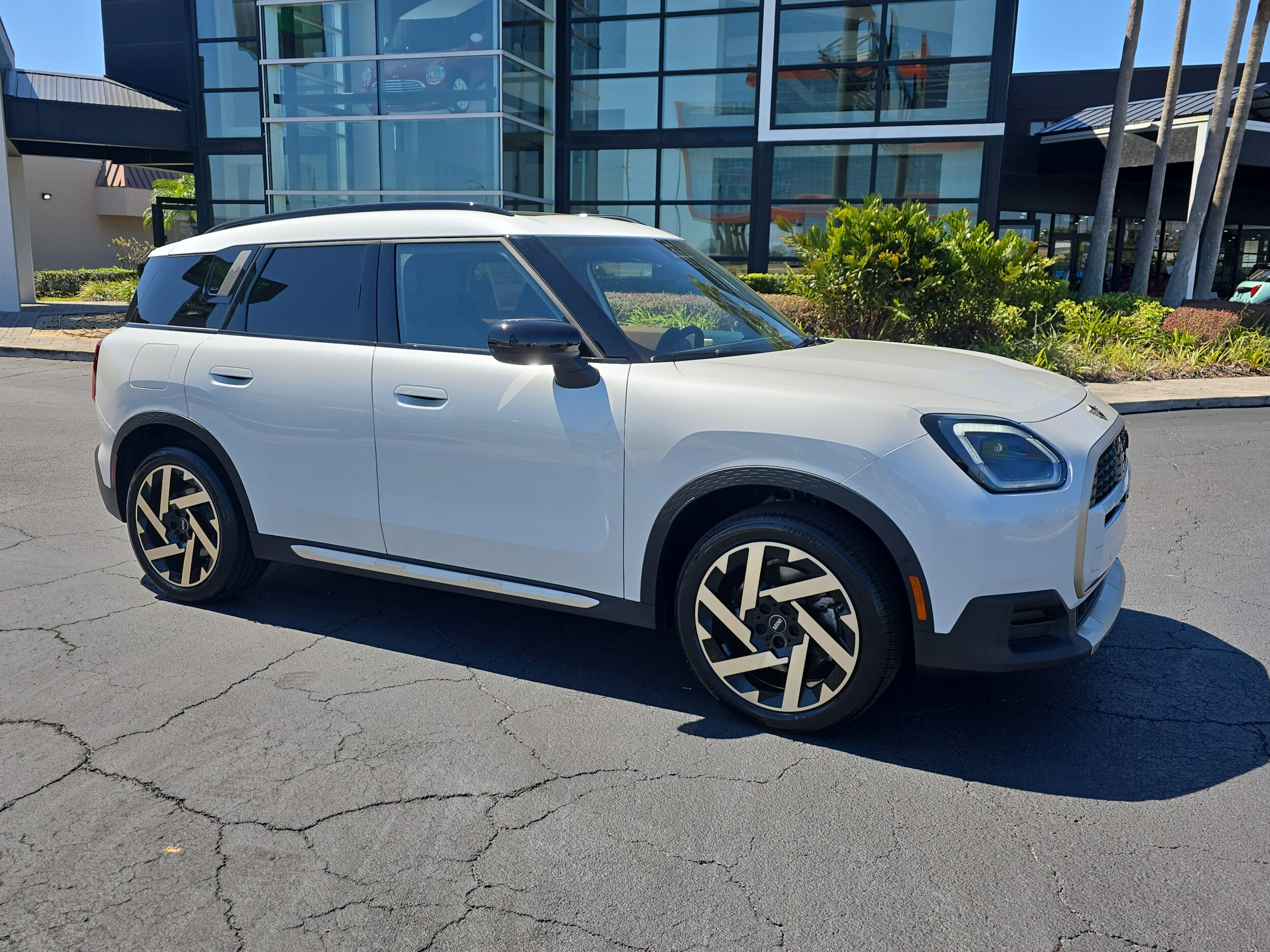 2025 Mini Countryman S ALL4 photo 2