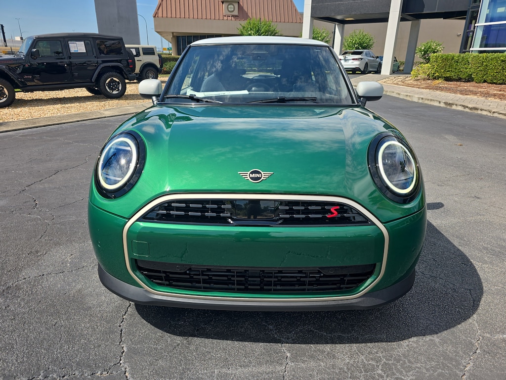 New 2026 MINI 2 Door Signature Plus Hatchback