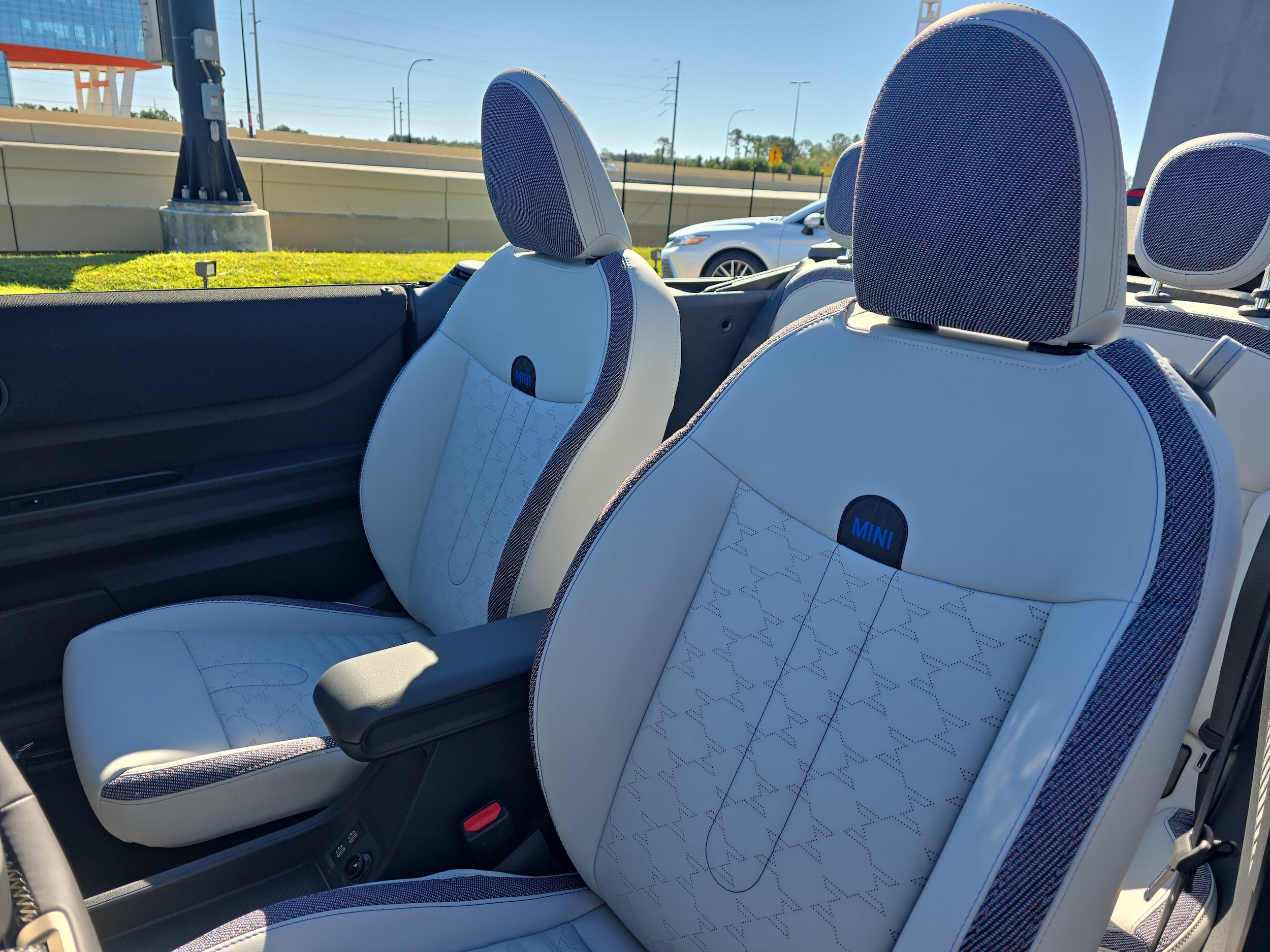 2026 MINI Convertible Base - Photo 14