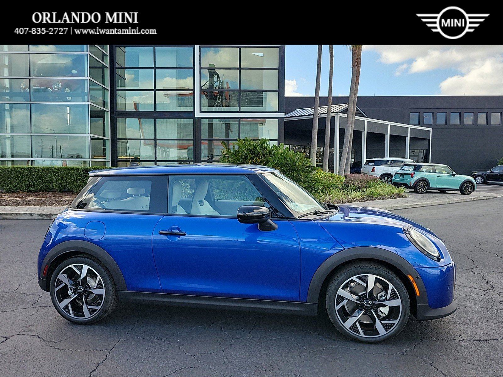 2025 MINI Hardtop 2 Door Signature Plus