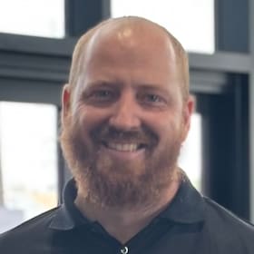 Staff member Gerald from ID_ea37fb51bfc3