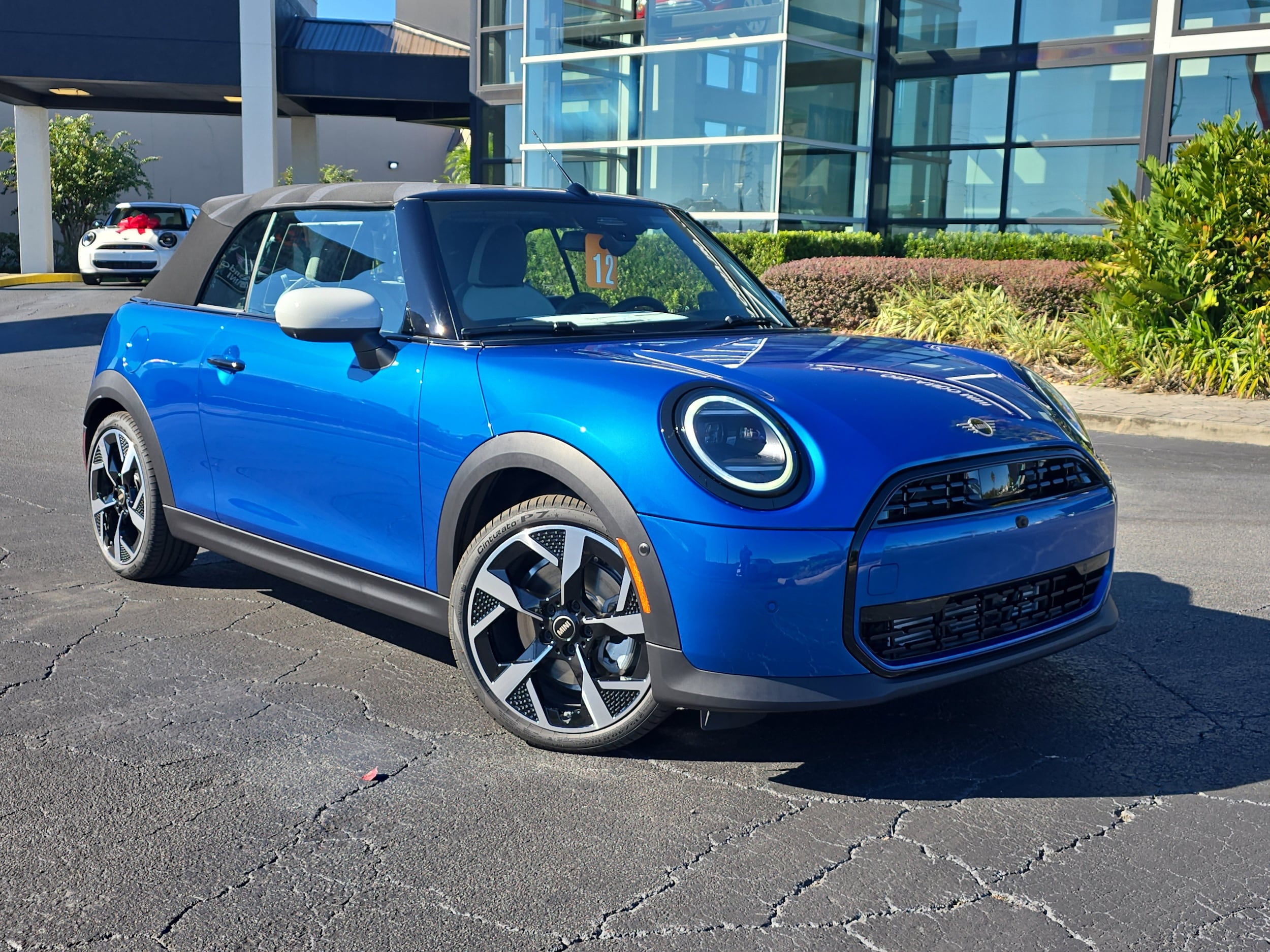 2026 MINI Convertible Base - Photo 24