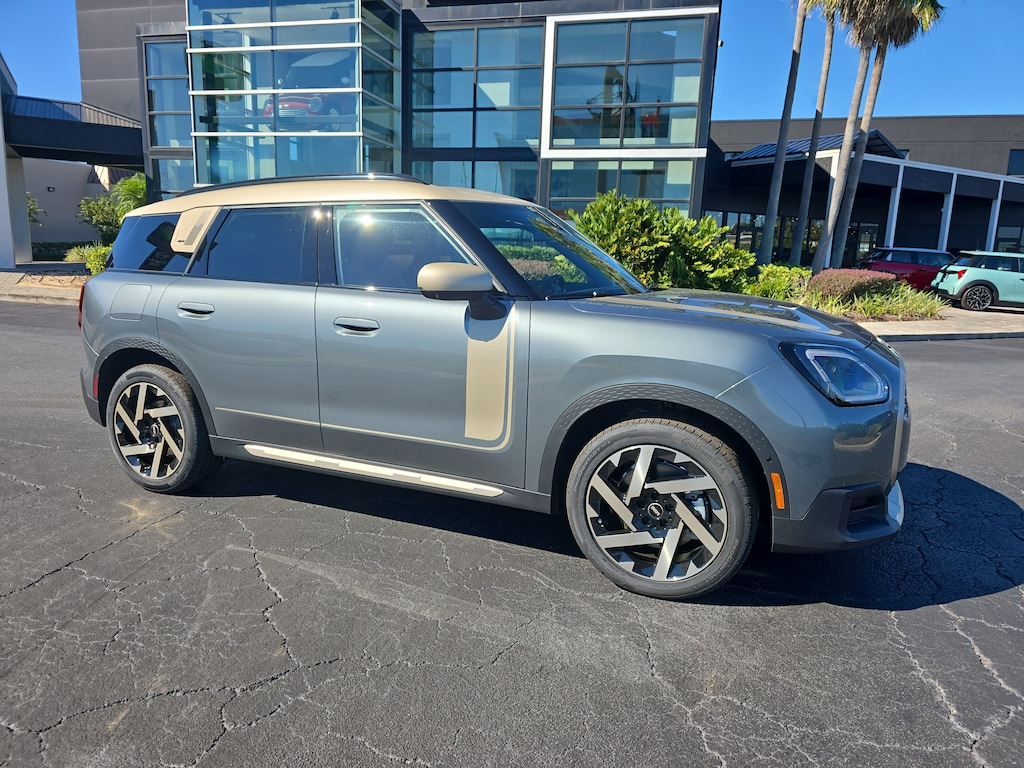 New 2026 MINI Countryman Iconic SUV