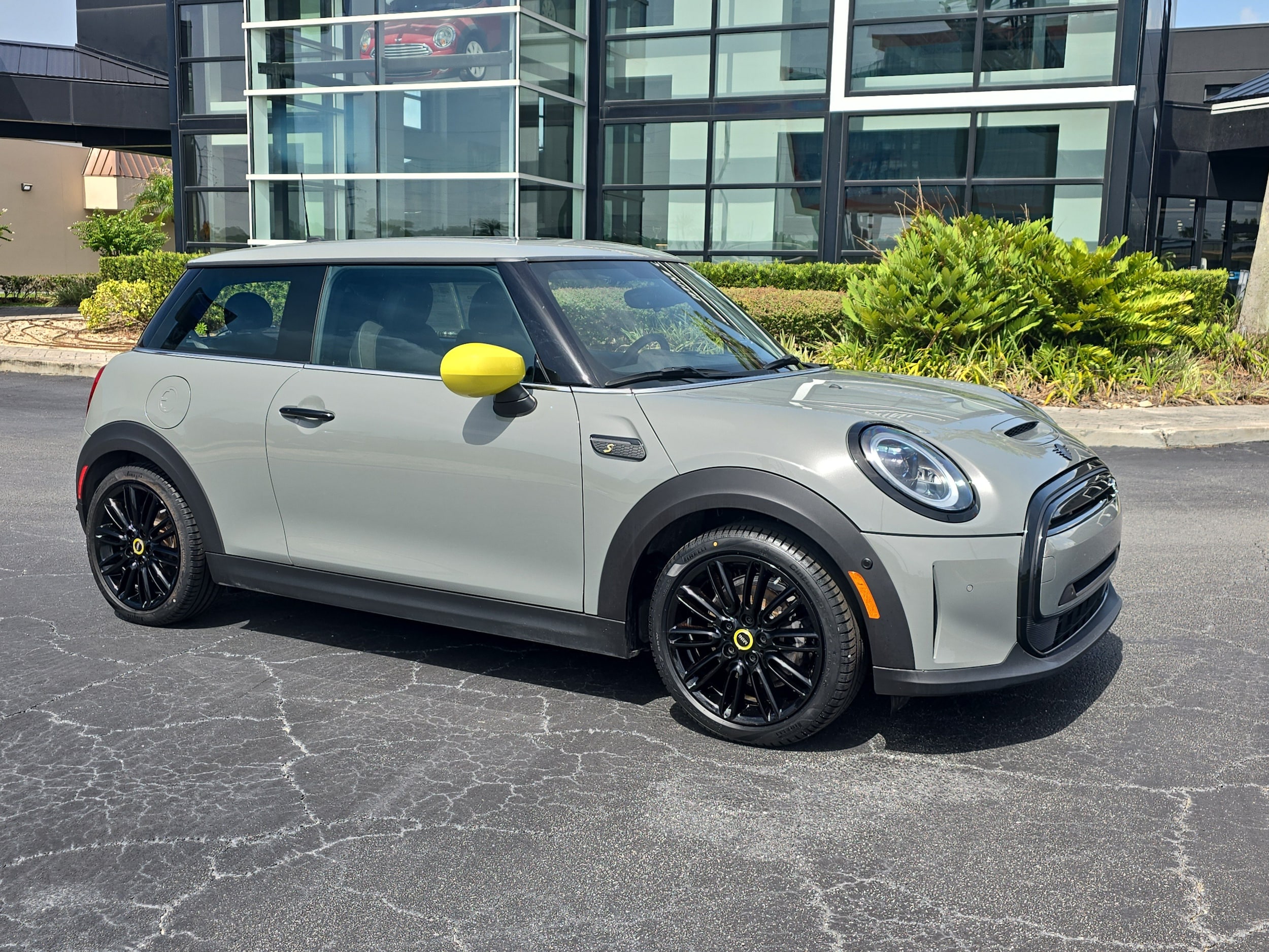 Used 2023 MINI Hardtop 2 Door SE with VIN WMW13DJ02P2T55149 for sale in Orlando, FL
