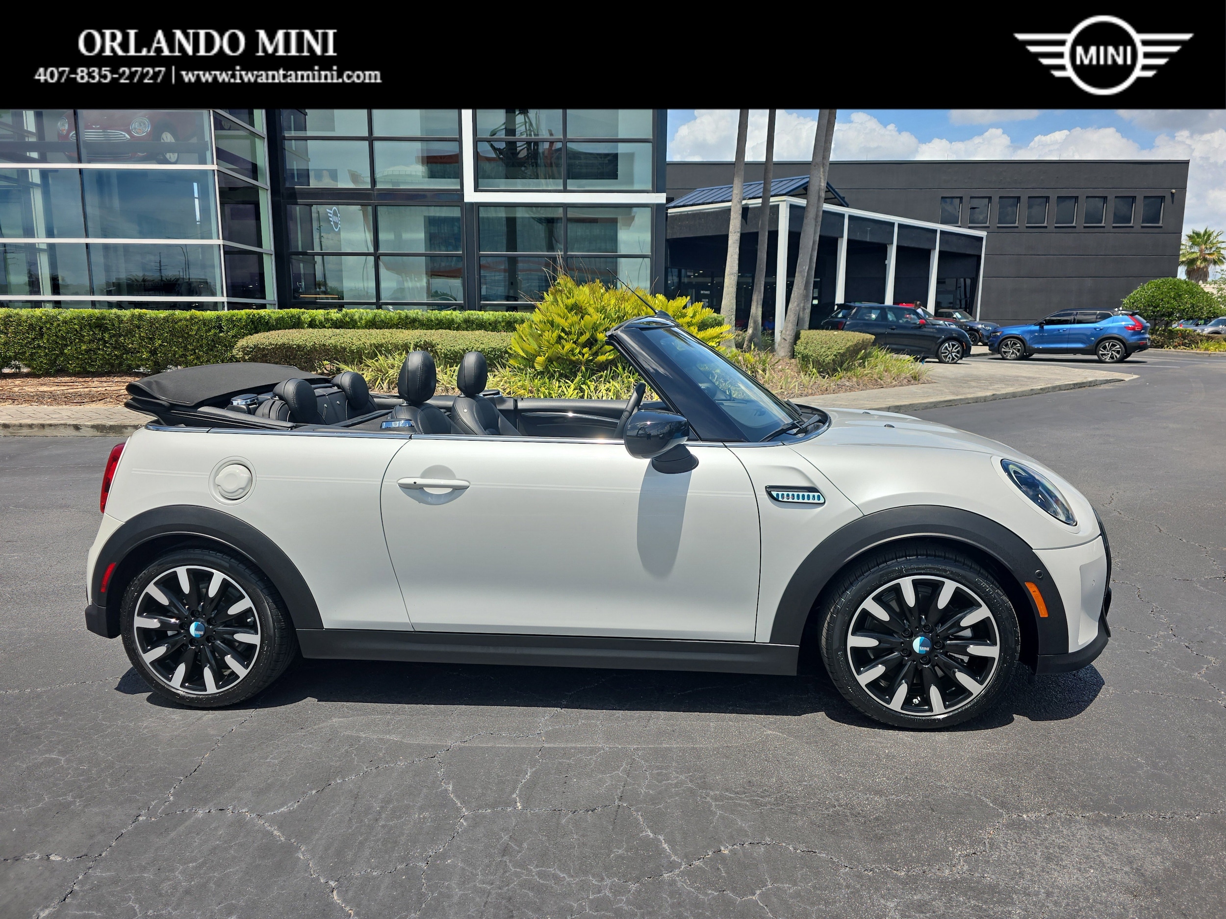 2024 MINI Convertible Cooper S's photo