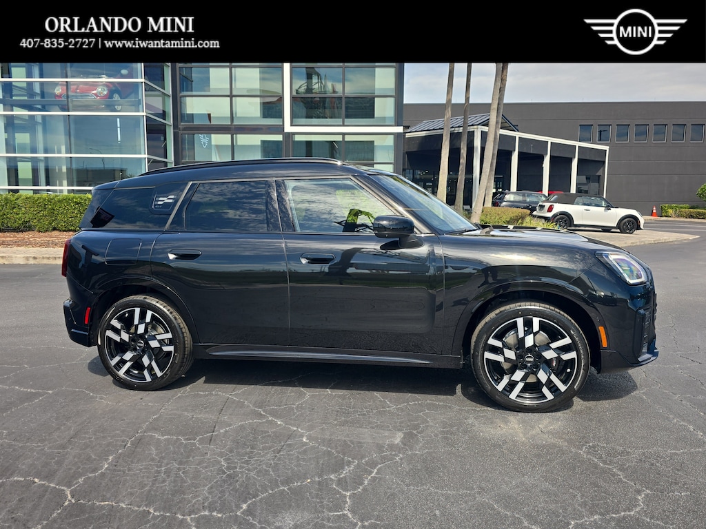New 2027 MINI Countryman Iconic SUV