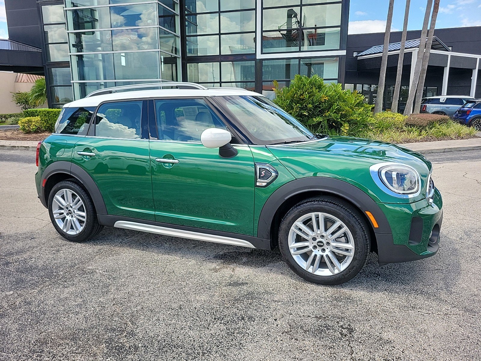 Used 2024 MINI Countryman S with VIN WMZ53BR09R3R92064 for sale in Orlando, FL