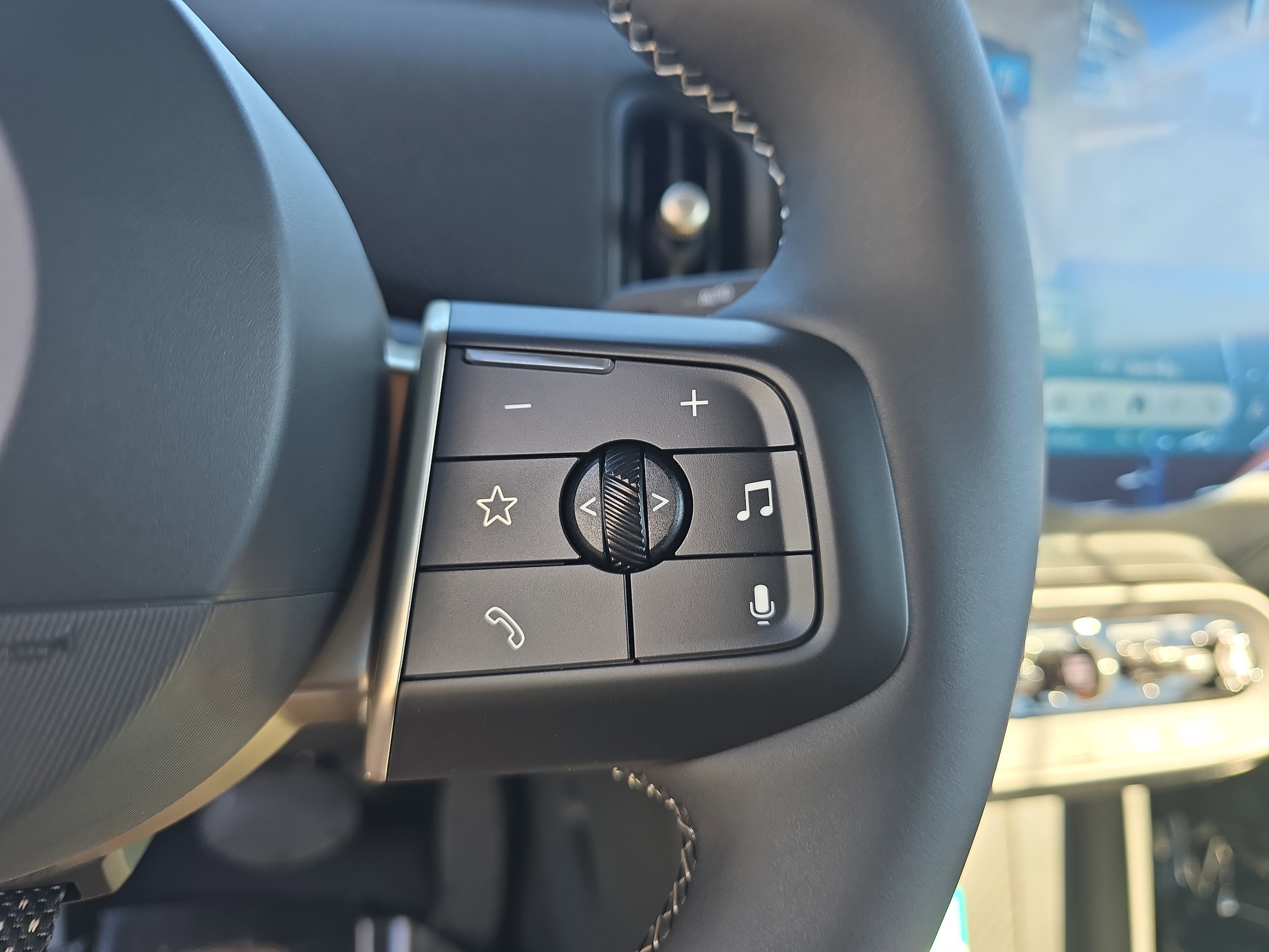 2026 MINI Convertible Base - Photo 18