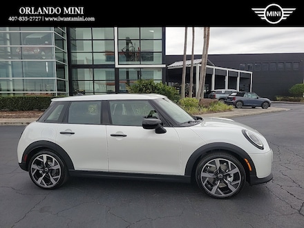 2025 MINI Iconic Hardtop 4 Door Hatchback
