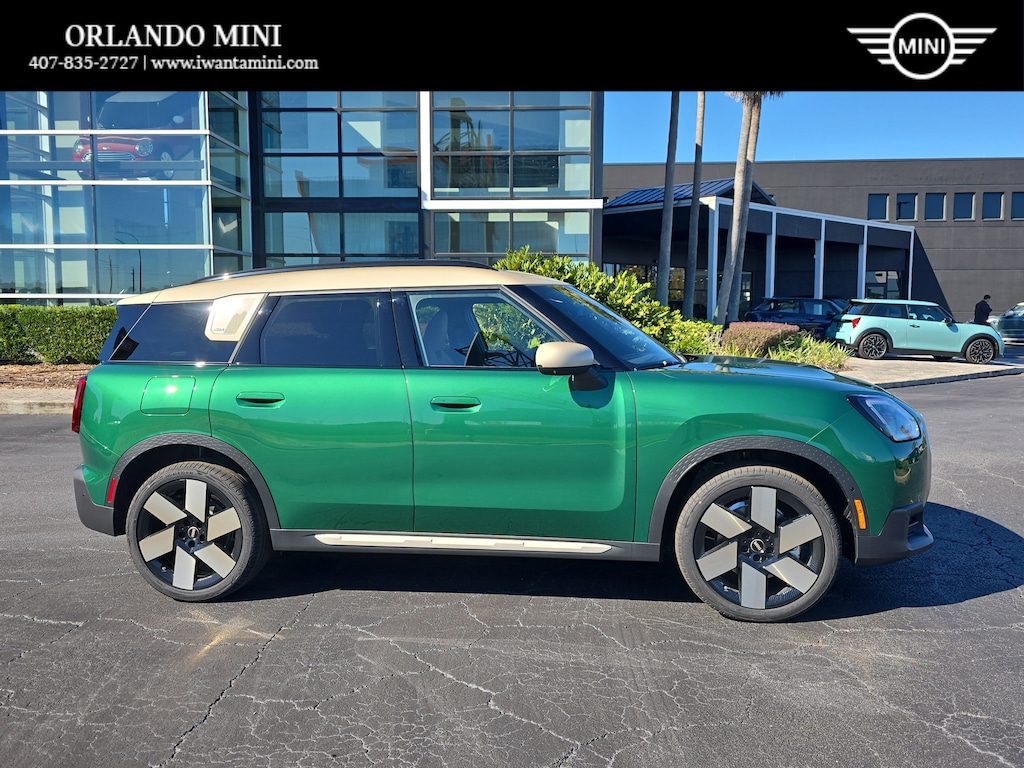 New 2026 MINI Countryman Iconic SUV
