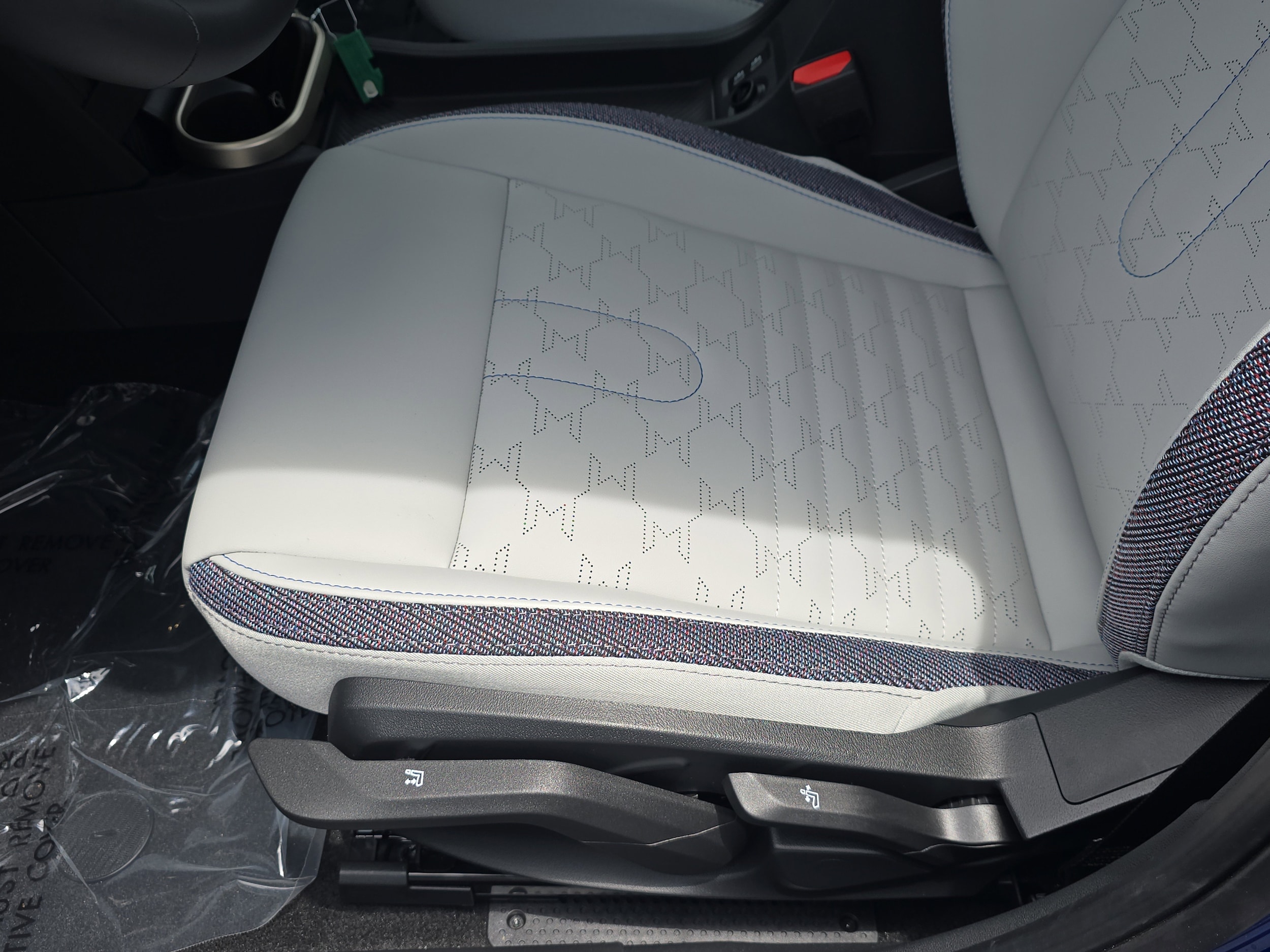 2025 MINI Hardtop 4 Door S - Photo 17