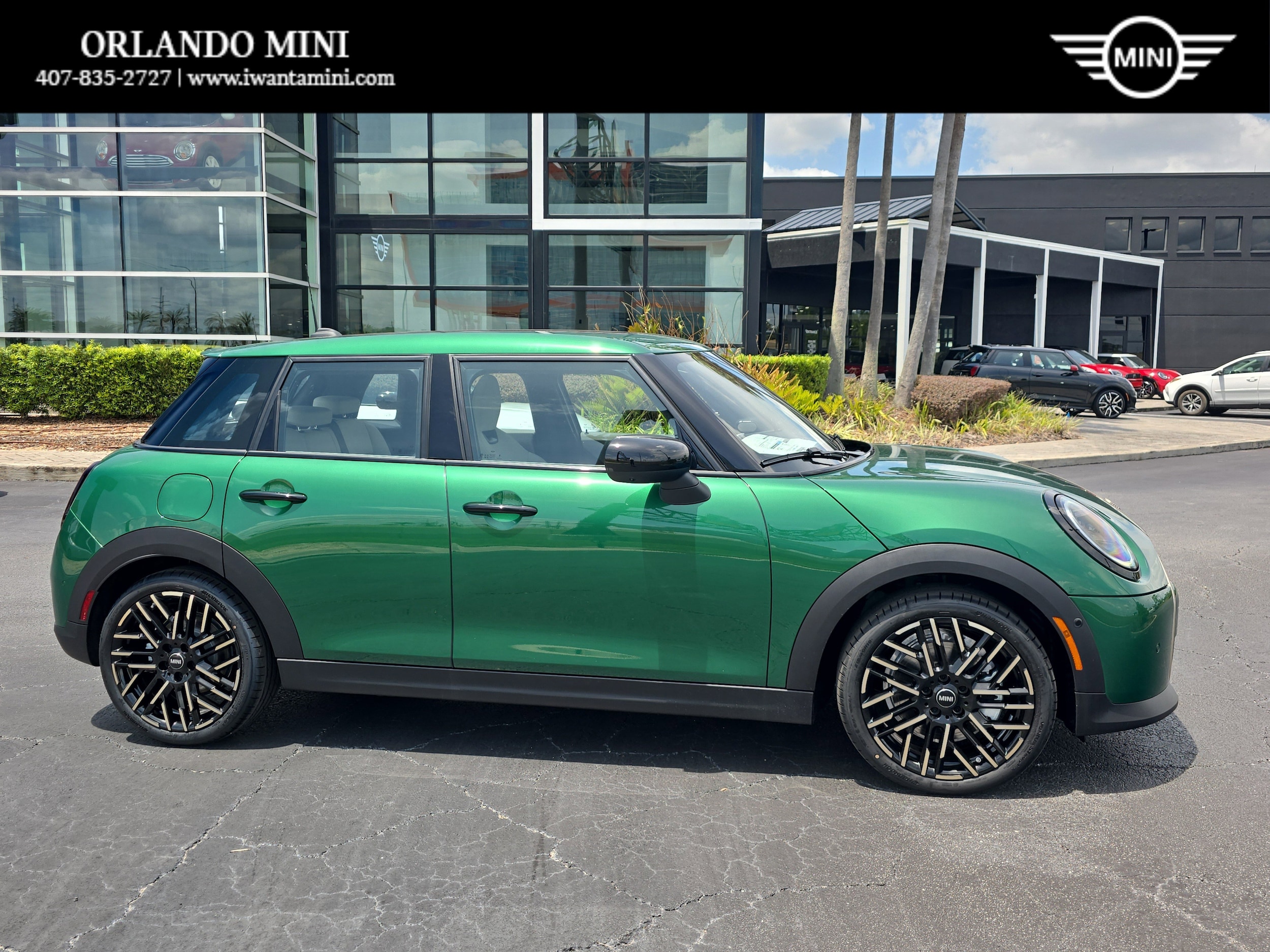 2026 MINI Hardtop Cooper S's photo