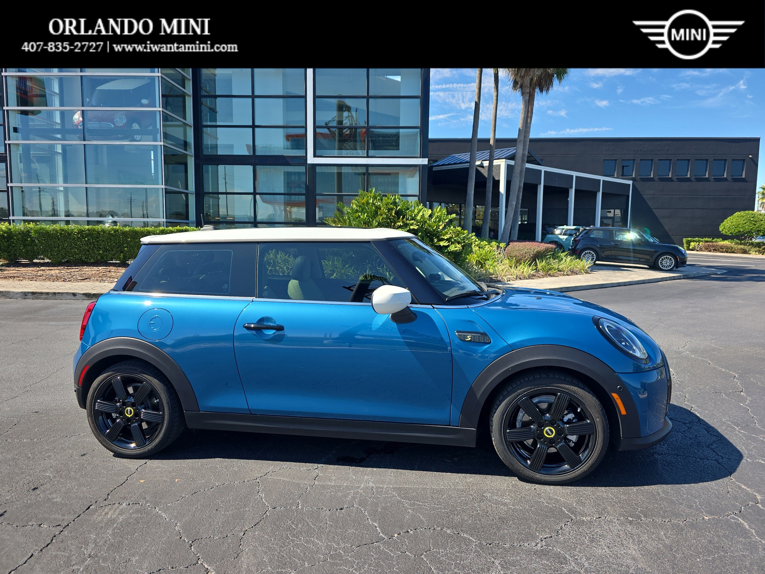 2024 MINI Hardtop 2 Door SE