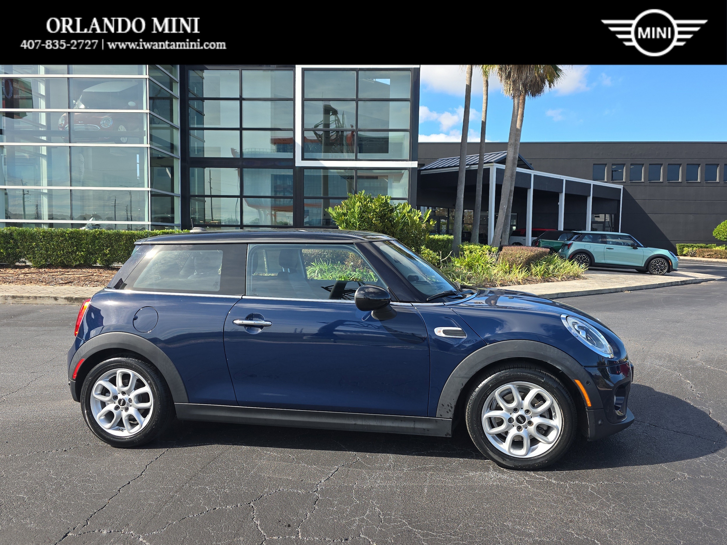2016 MINI Cooper Base's photo
