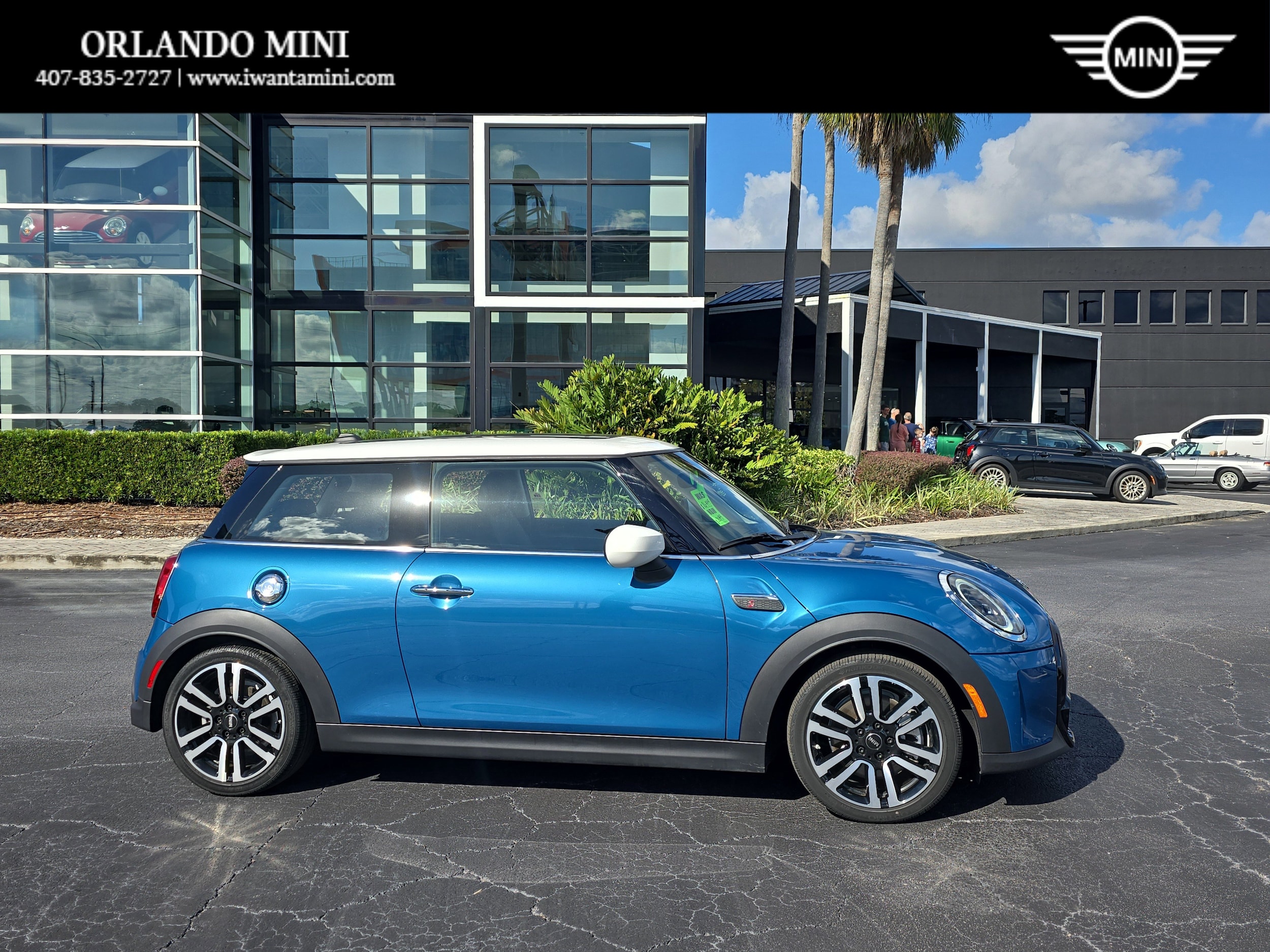 2023 MINI 3 Door
