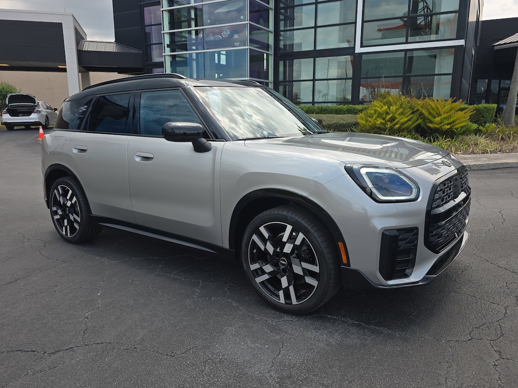 New 2026 MINI Countryman Iconic SUV