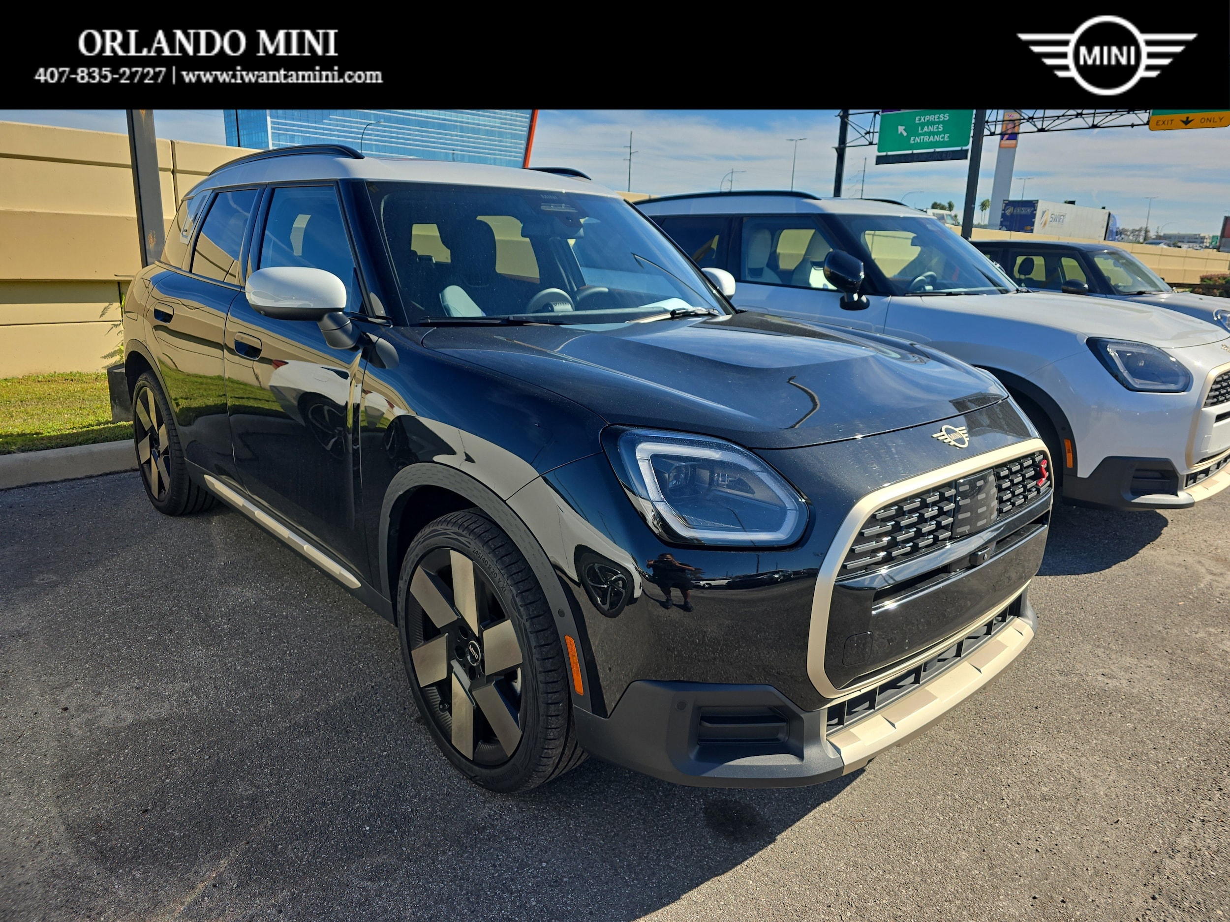 2025 MINI Countryman S's photo