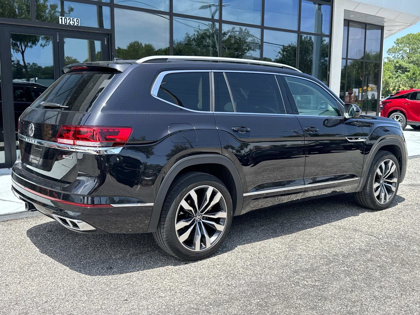 2022 Volkswagen Atlas V6 SEL Premium R-Line photo 3