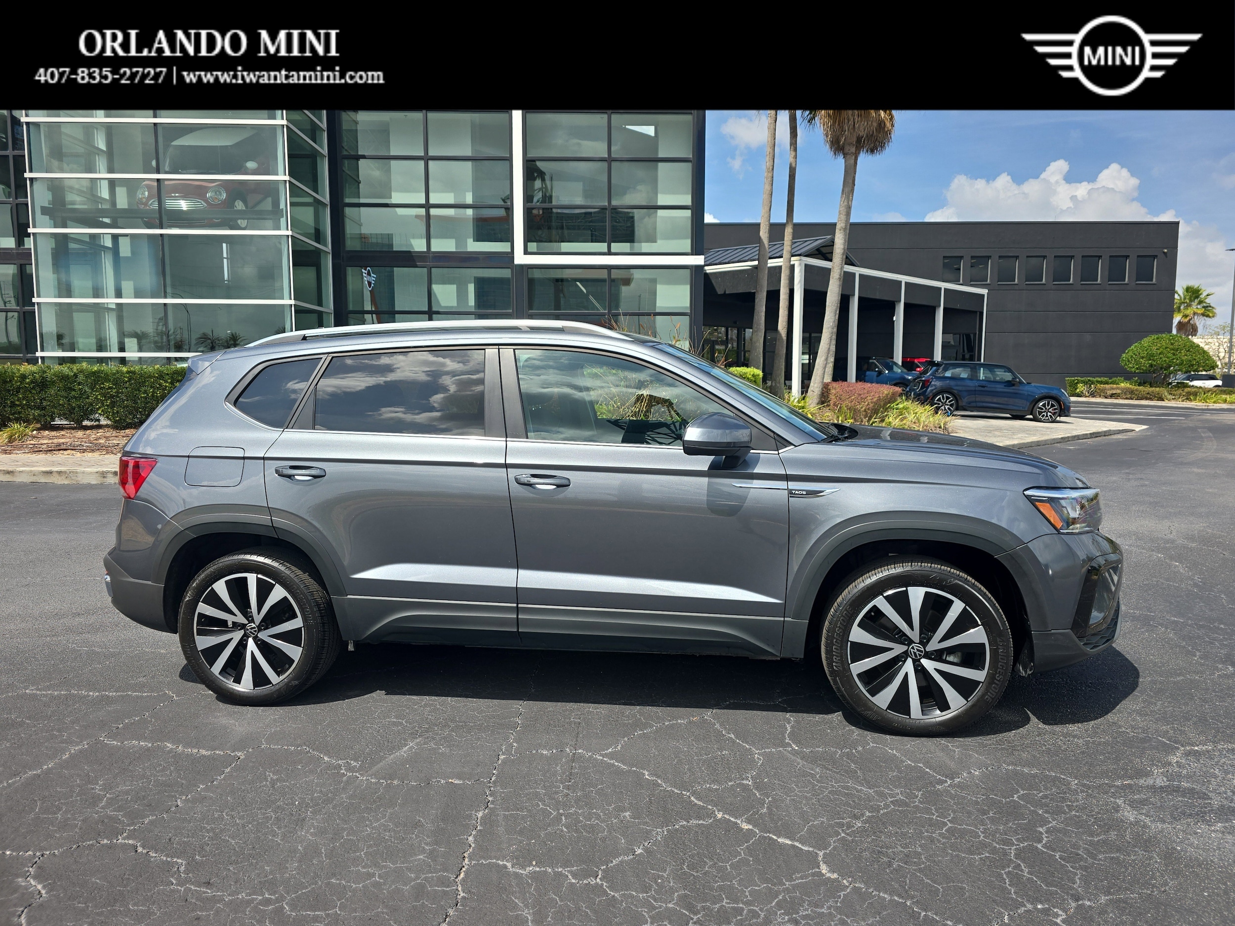 2024 Volkswagen Taos SE