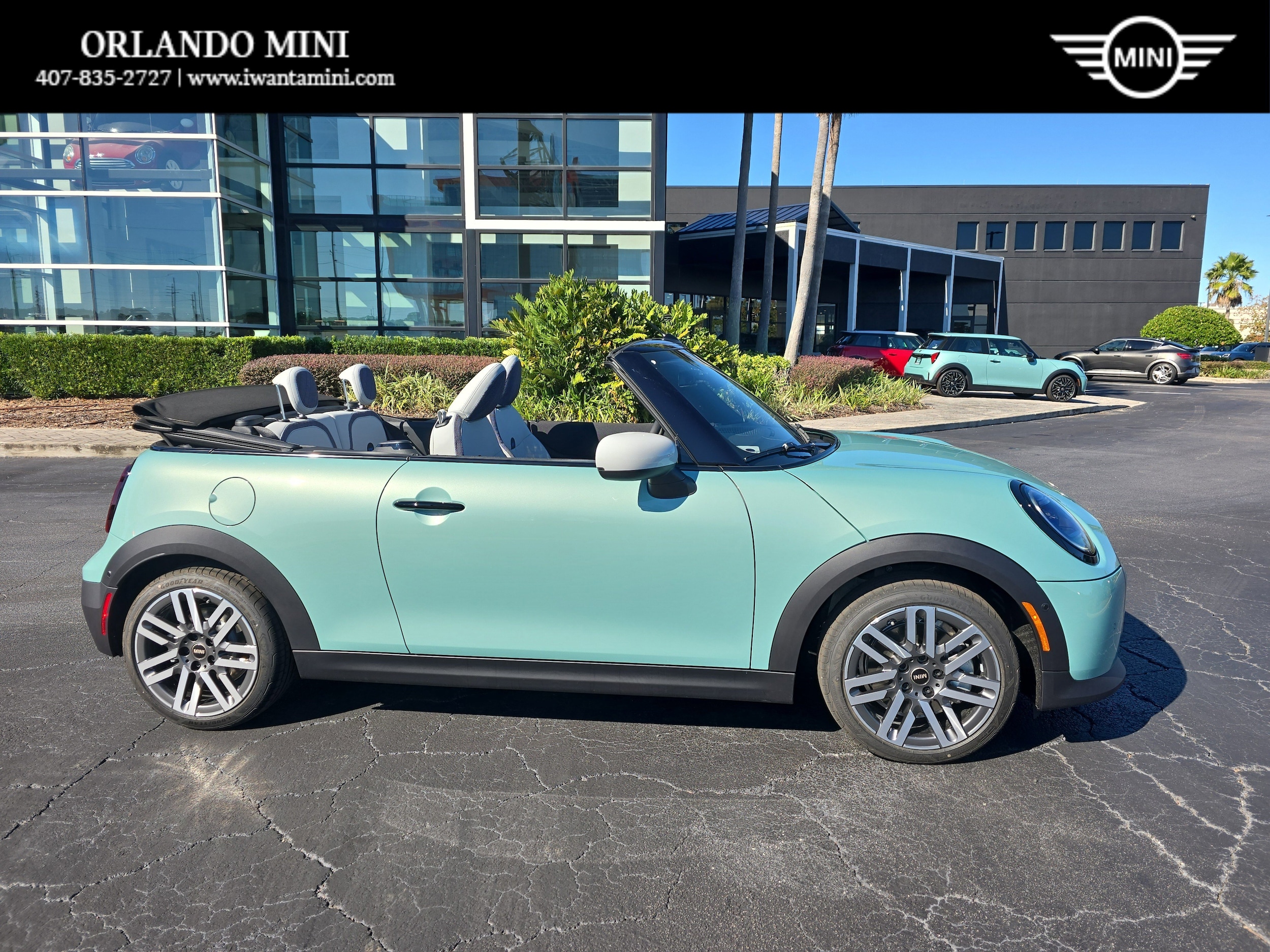 2026 MINI Convertible S's photo
